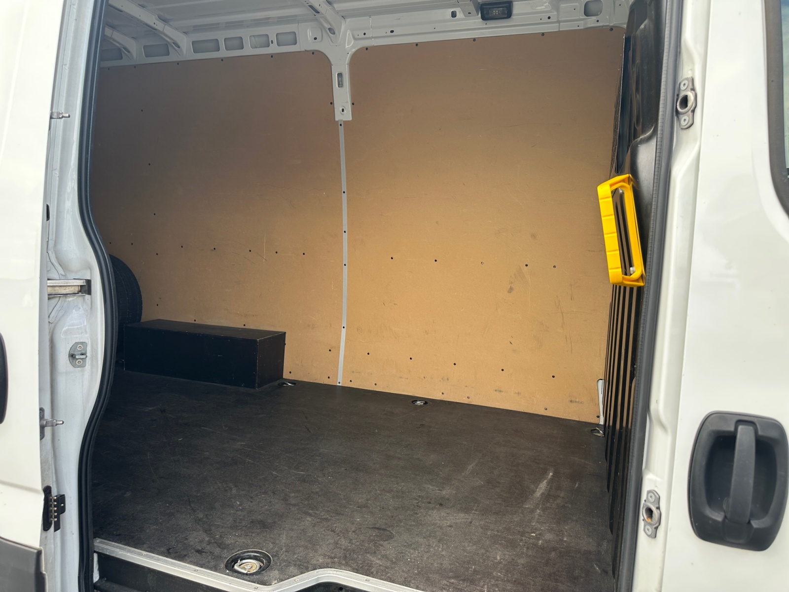 IVECO 35 S 16 A8 V-image-13