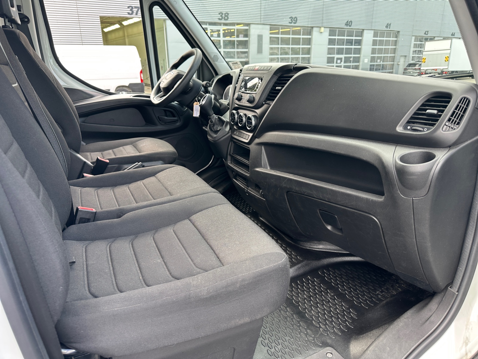 IVECO 35 S 16 A8 V-image-10