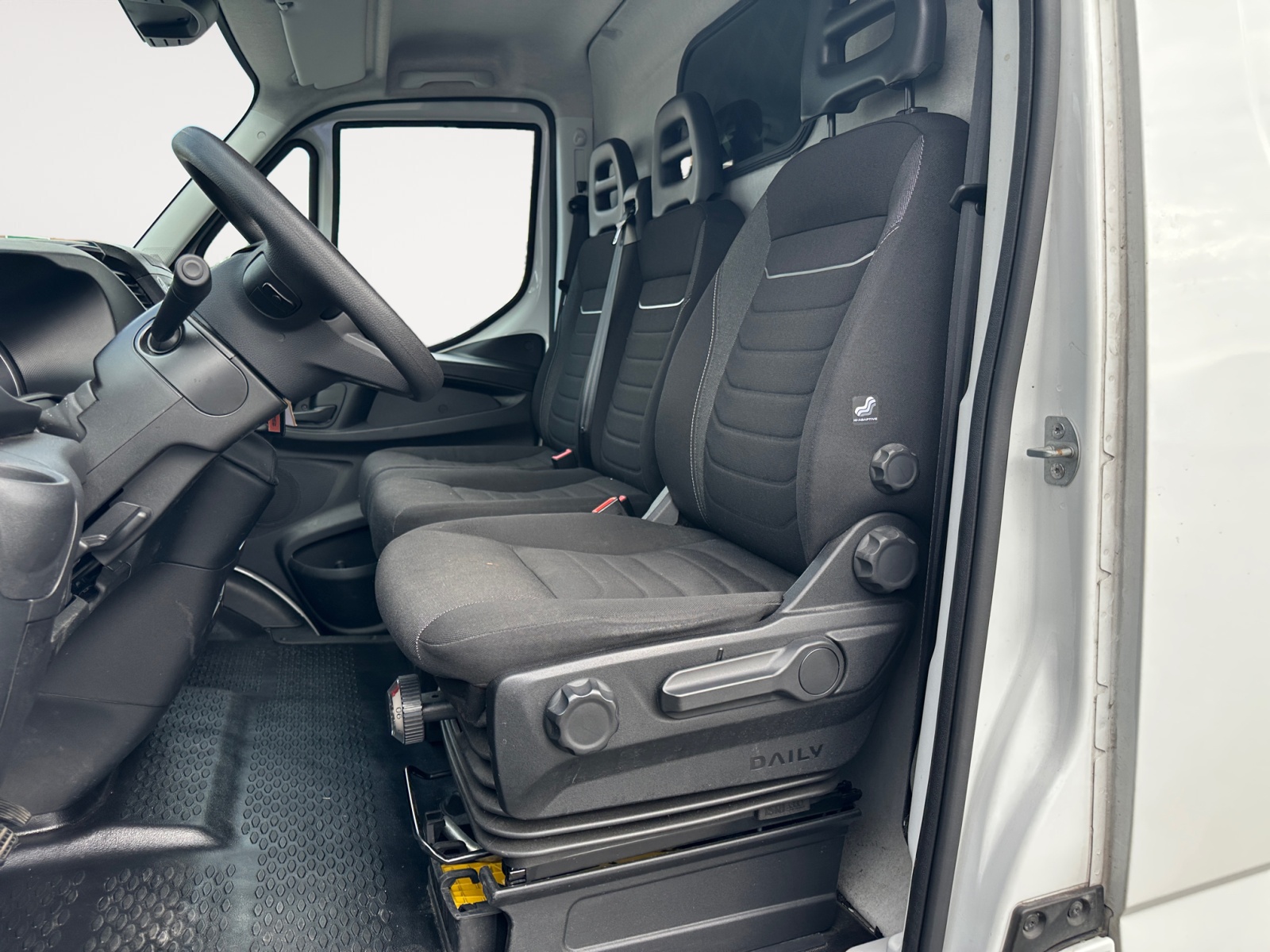 IVECO 35 S 16 A8 V-image-5