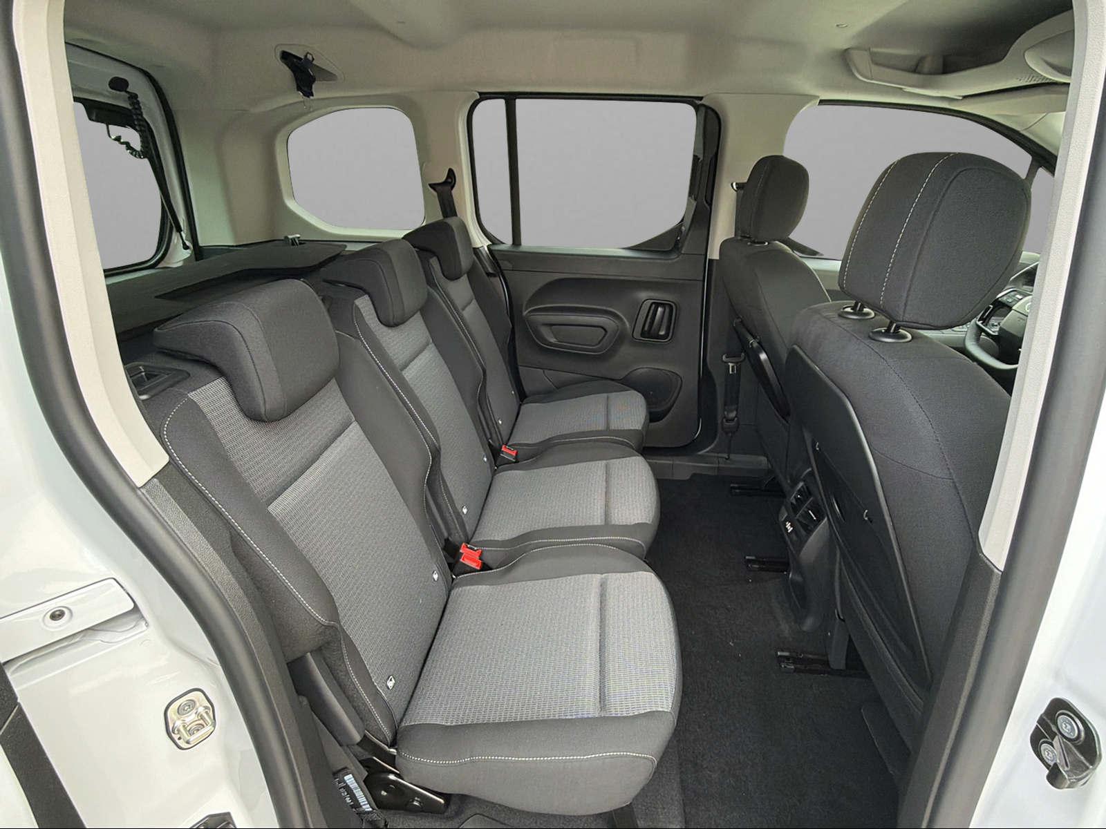 TOYOTA Proace City Verso L1 1.5 HDi 130 Trend-image-8