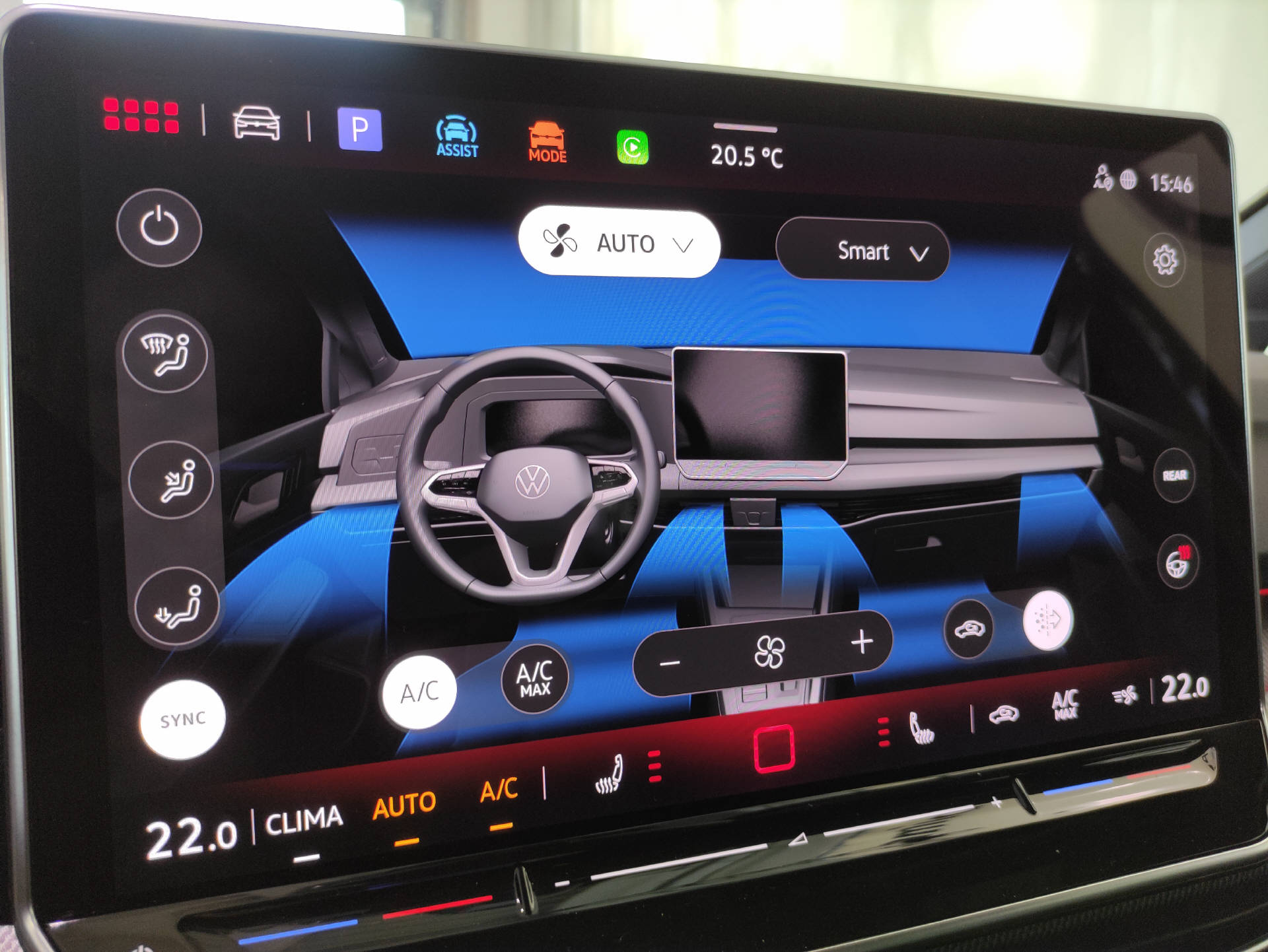 VW Golf VIII Variant 1.5 eTSI R-Line DSG-image-7