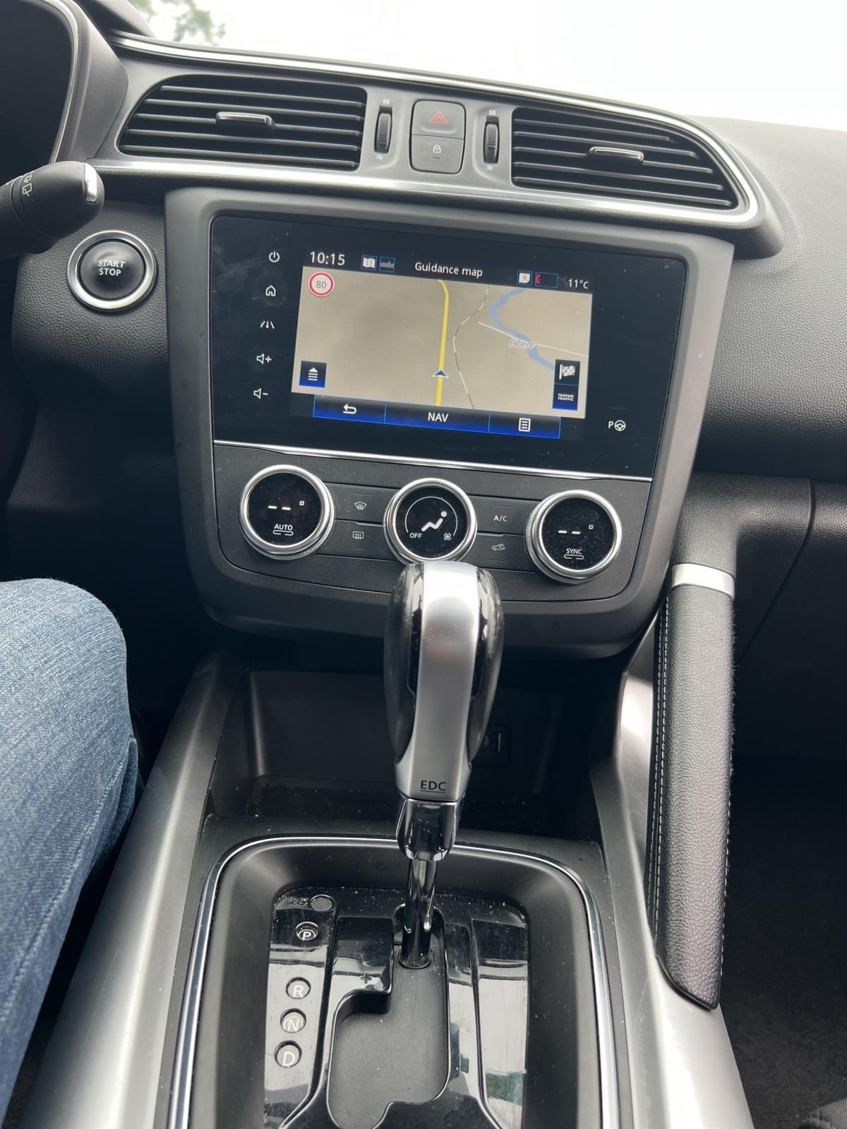 RENAULT Kadjar 1.3 16V Turbo Business EDC-image-6