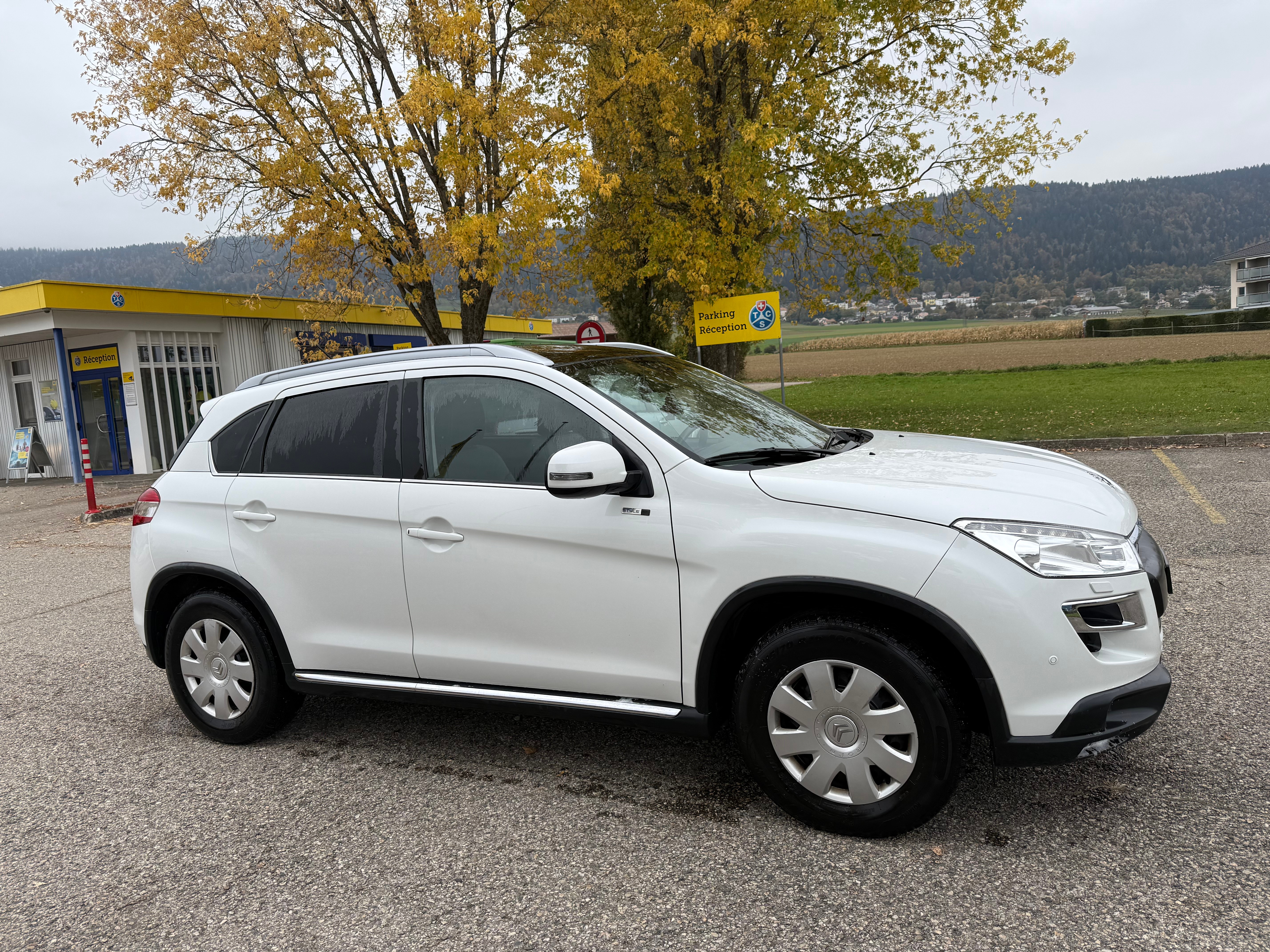 Car photo