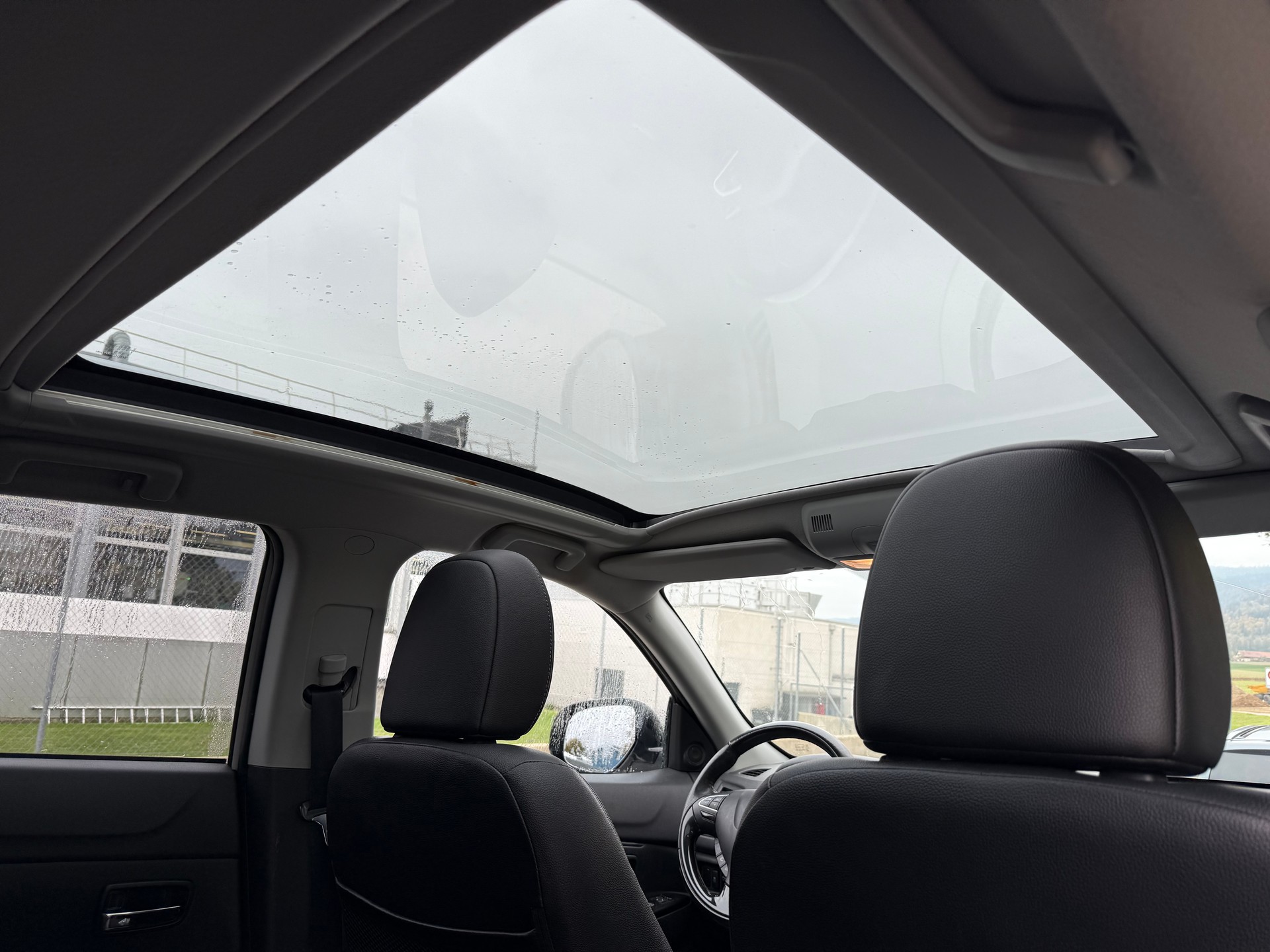 PEUGEOT 4008 1.8 HDi Allure 4WD-image-6