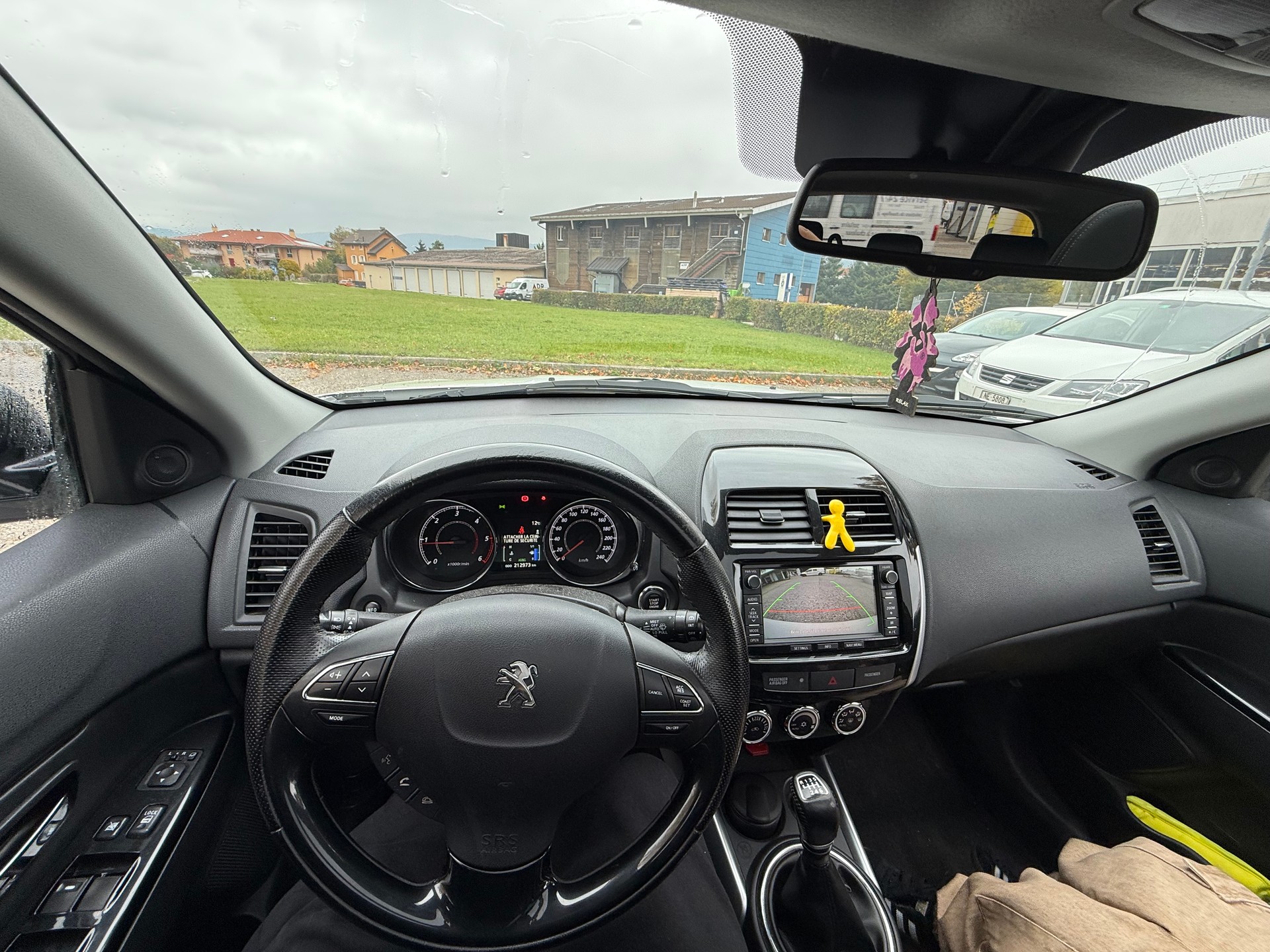 PEUGEOT 4008 1.8 HDi Allure 4WD-image-5