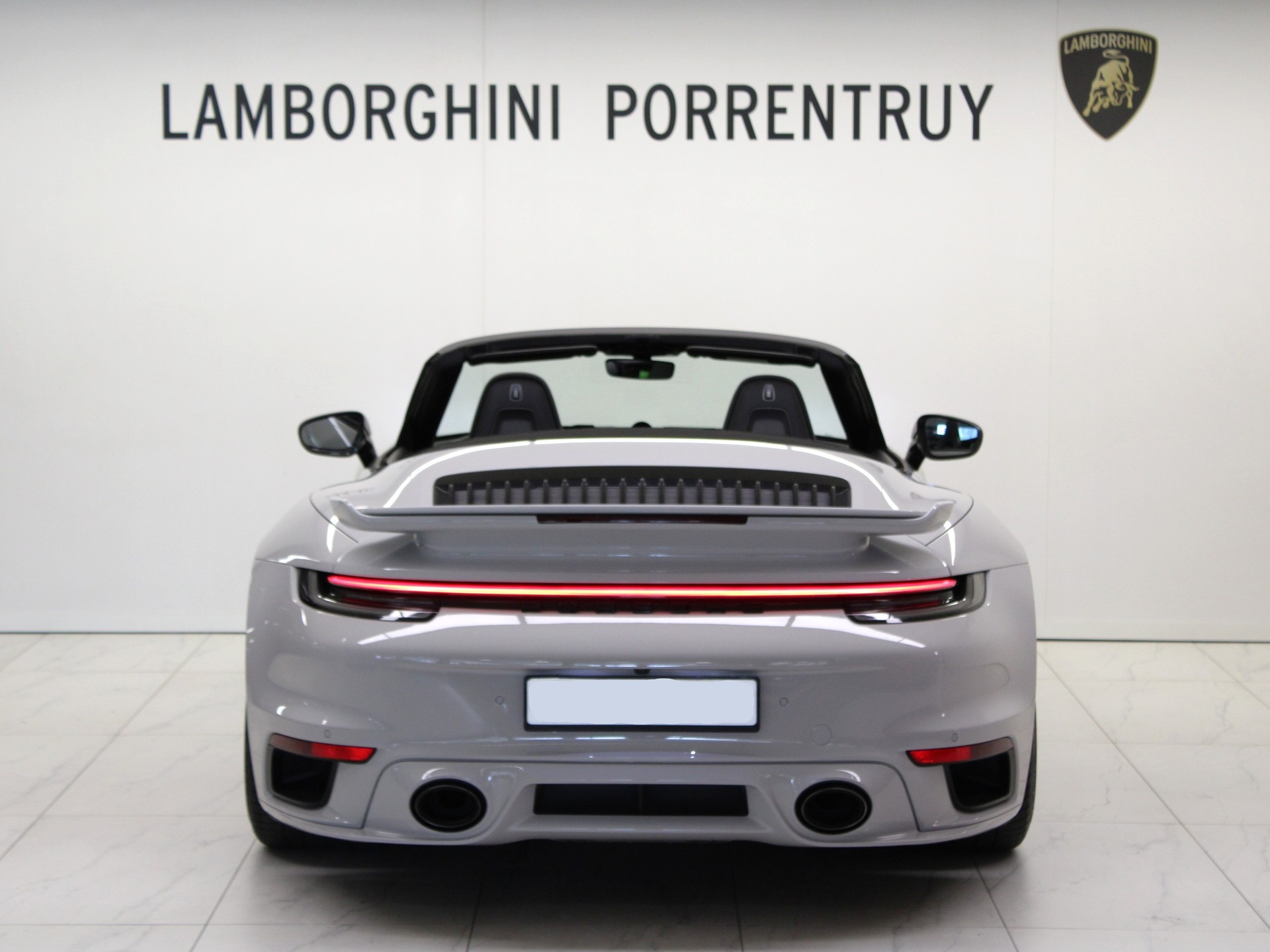 PORSCHE 911 Turbo S Cabriolet PDK-image-3