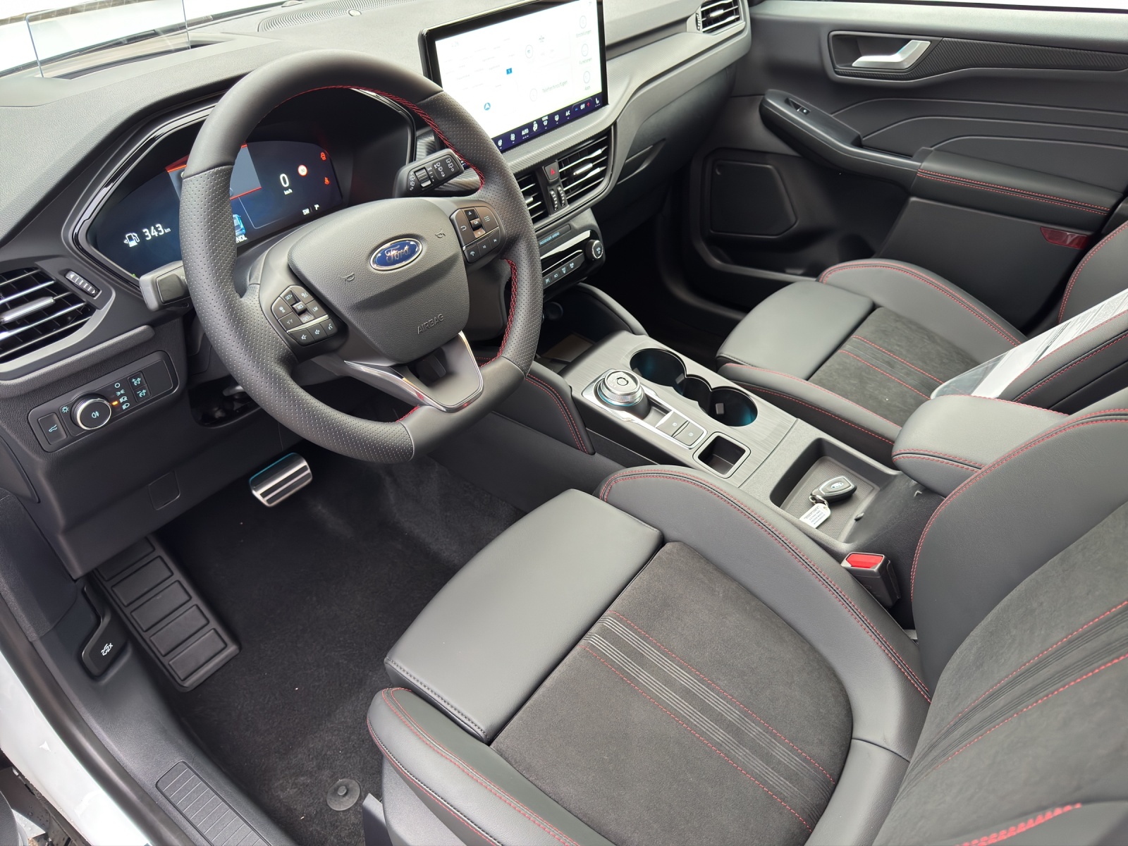 FORD Kuga 2.5 Hybrid ST-Line X 4x4-image-4