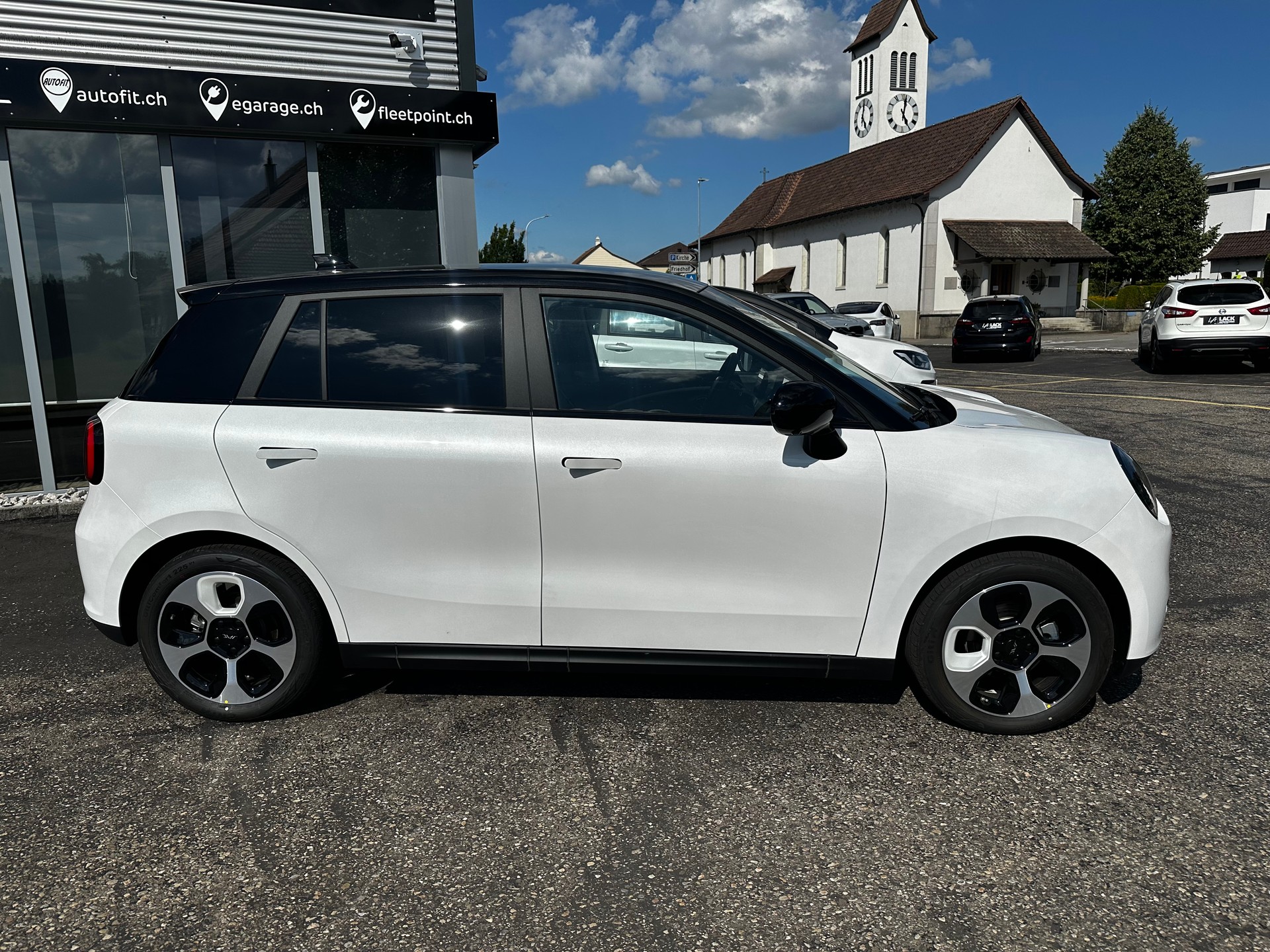 JAC E30X 41 kWh City 293km-showroom-element-2