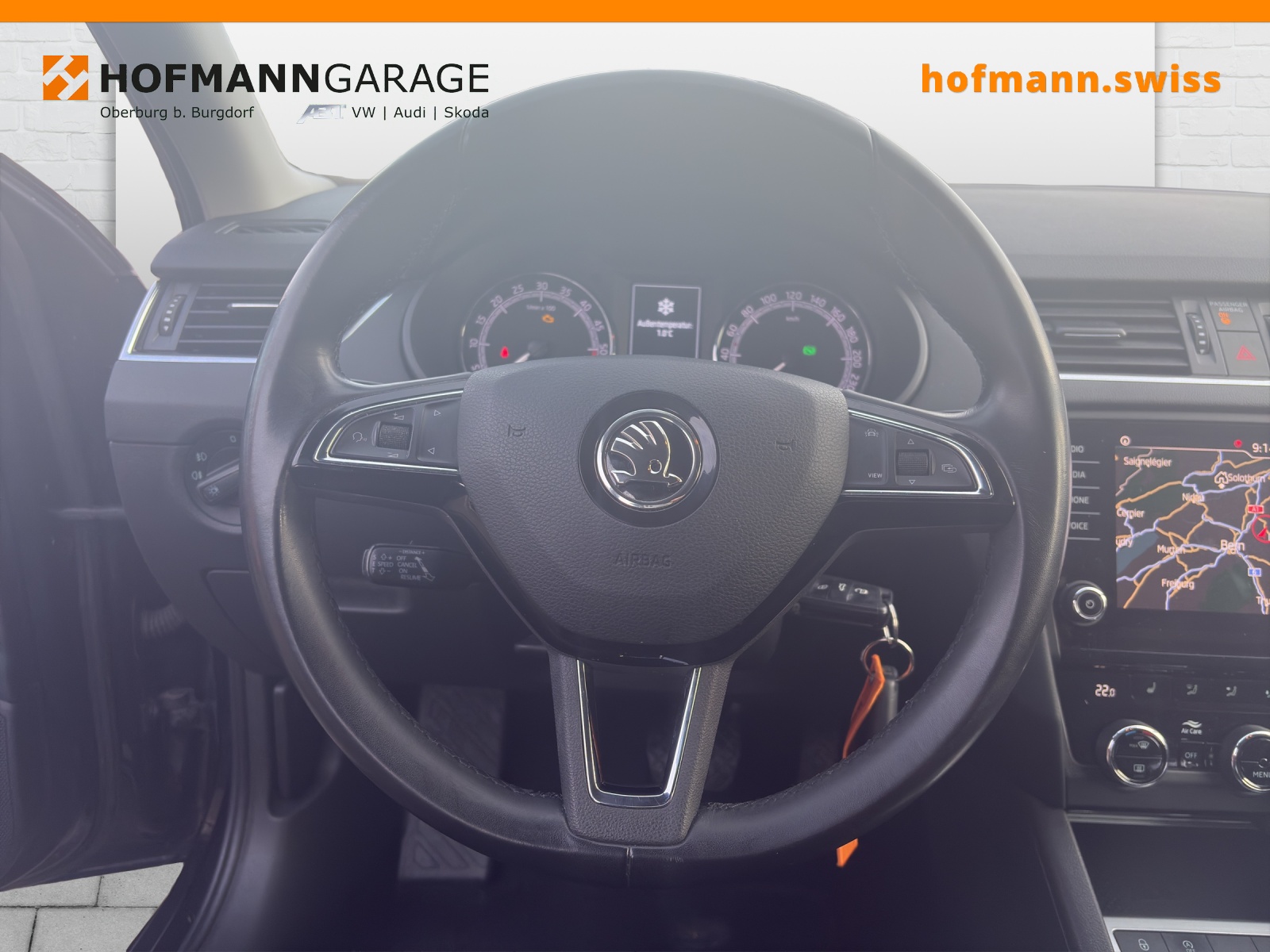 SKODA Octavia Combi 2.0 TDI Ambition 4x4 DSG-image-11