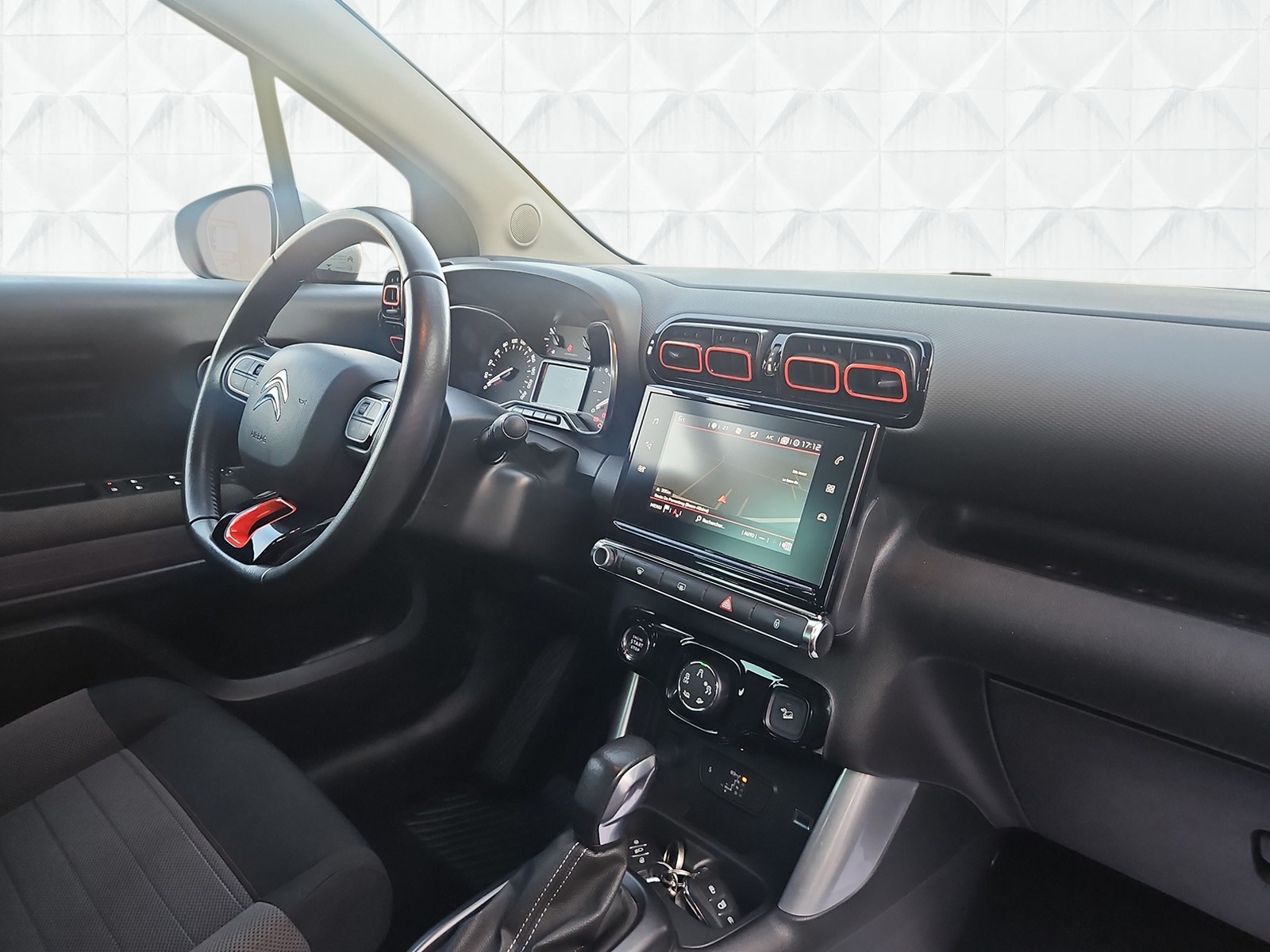 CITROEN C3 Aircross Shine EAT-image-9