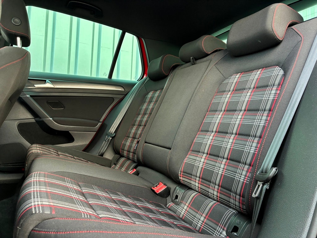 VW Golf 2.0 TSI GTI DSG-image-10