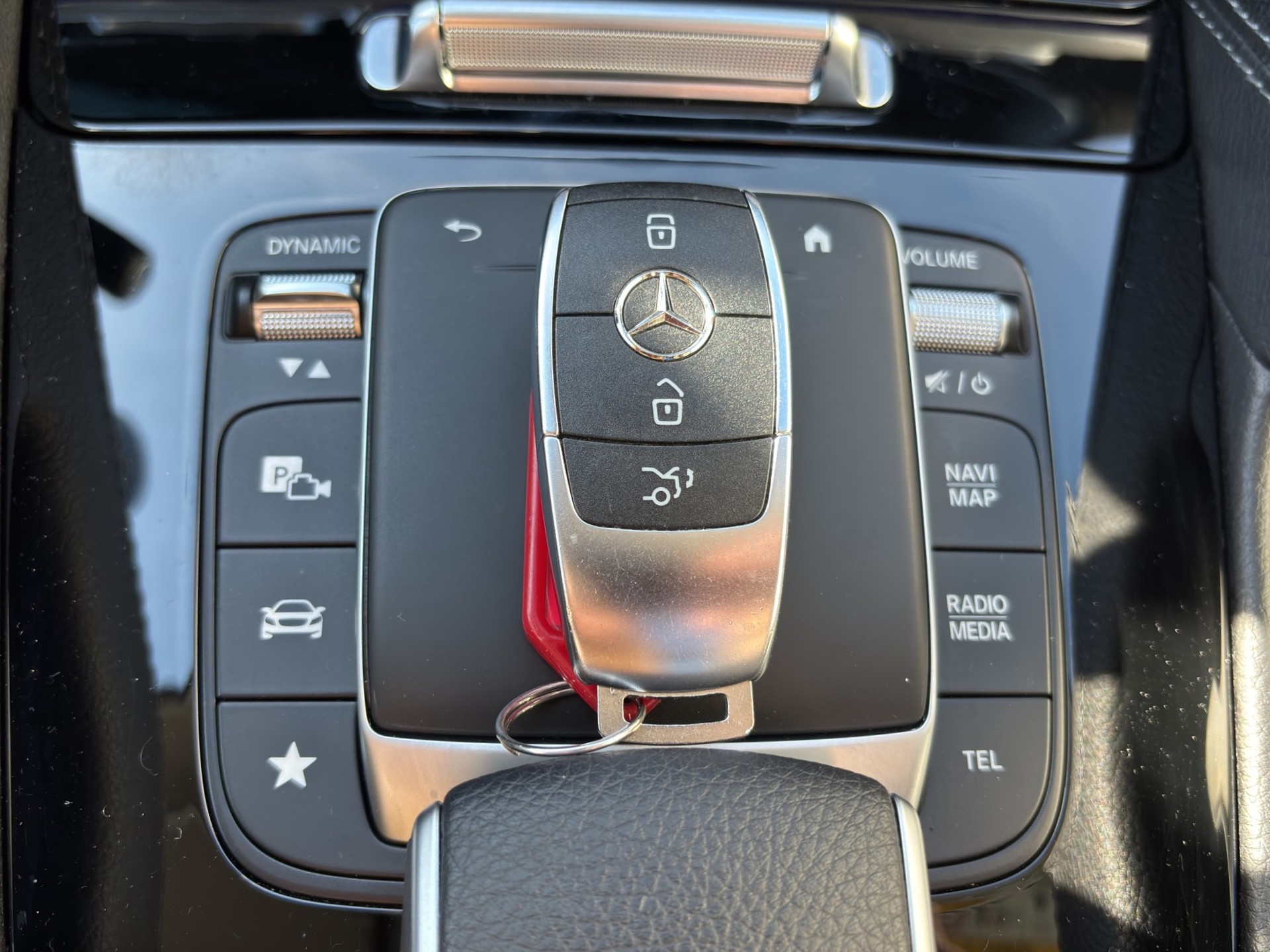 MERCEDES-BENZ GLE-Klasse V167 GLE 400 d AMG Line 4matic-image-23