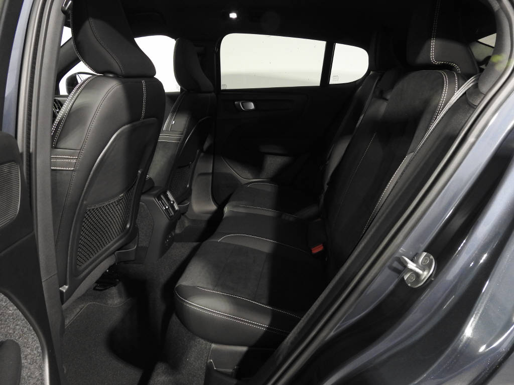 VOLVO EC40 Twin Ultra AWD-image-11