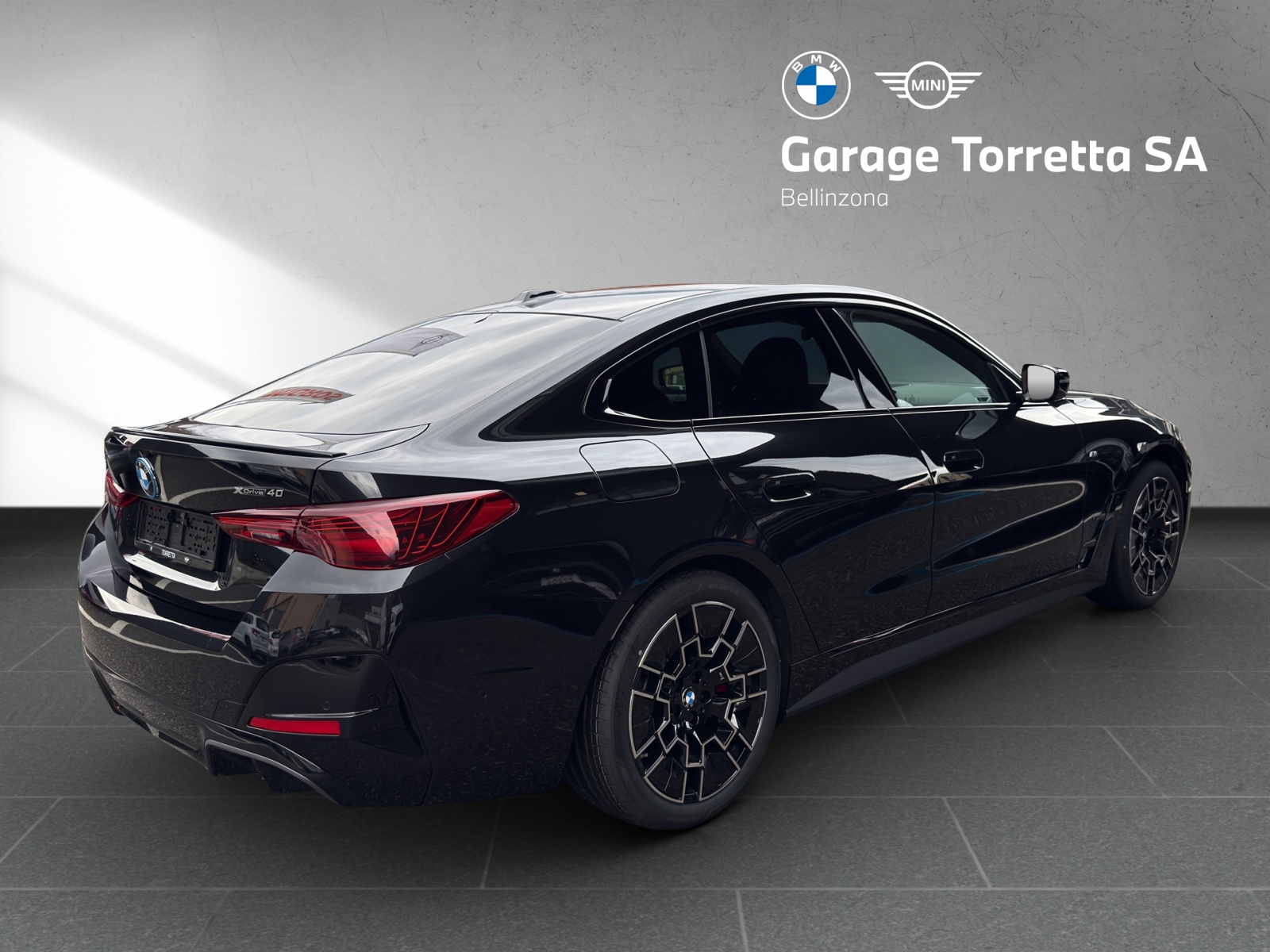 BMW i4 xDrive 40 Edition M Sport-image-4