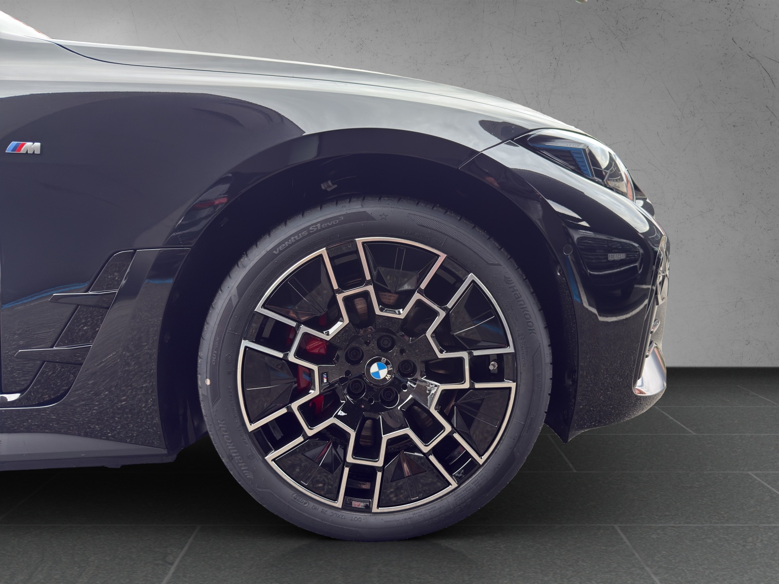 BMW i4 xDrive 40 Edition M Sport-image-9