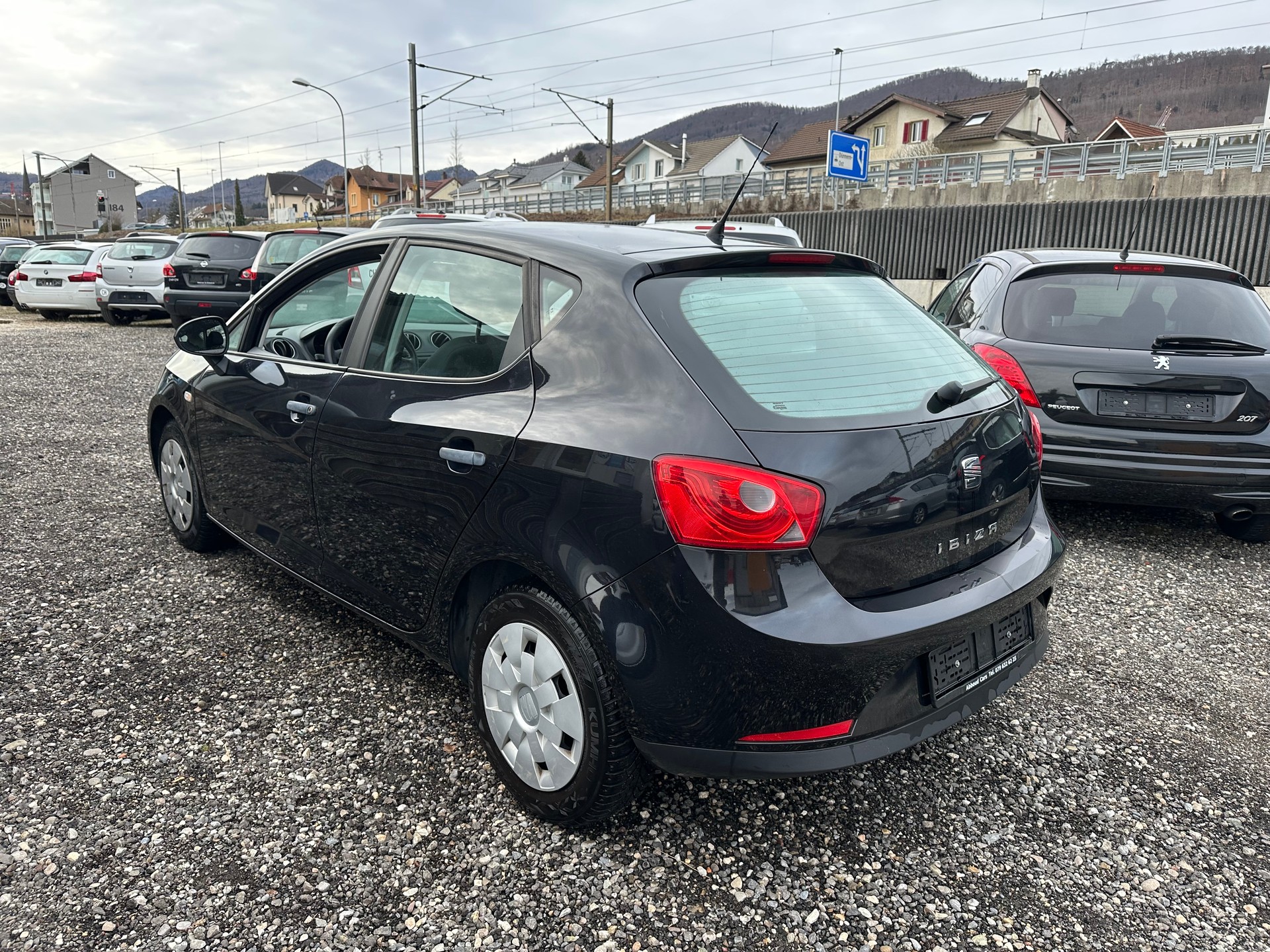 SEAT Ibiza 1.2 Entry-image-2