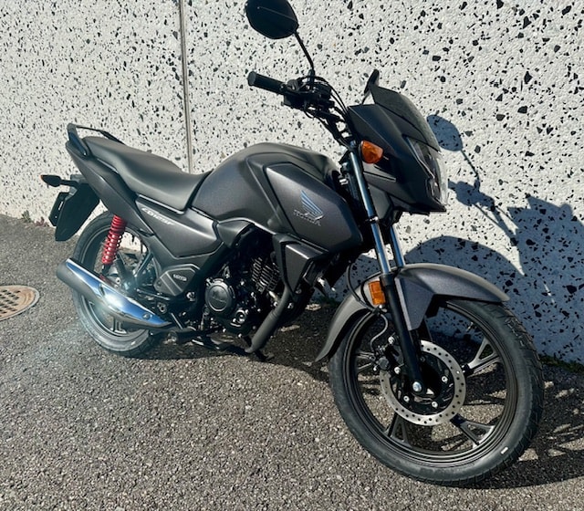 HONDA CBF 125-image-1