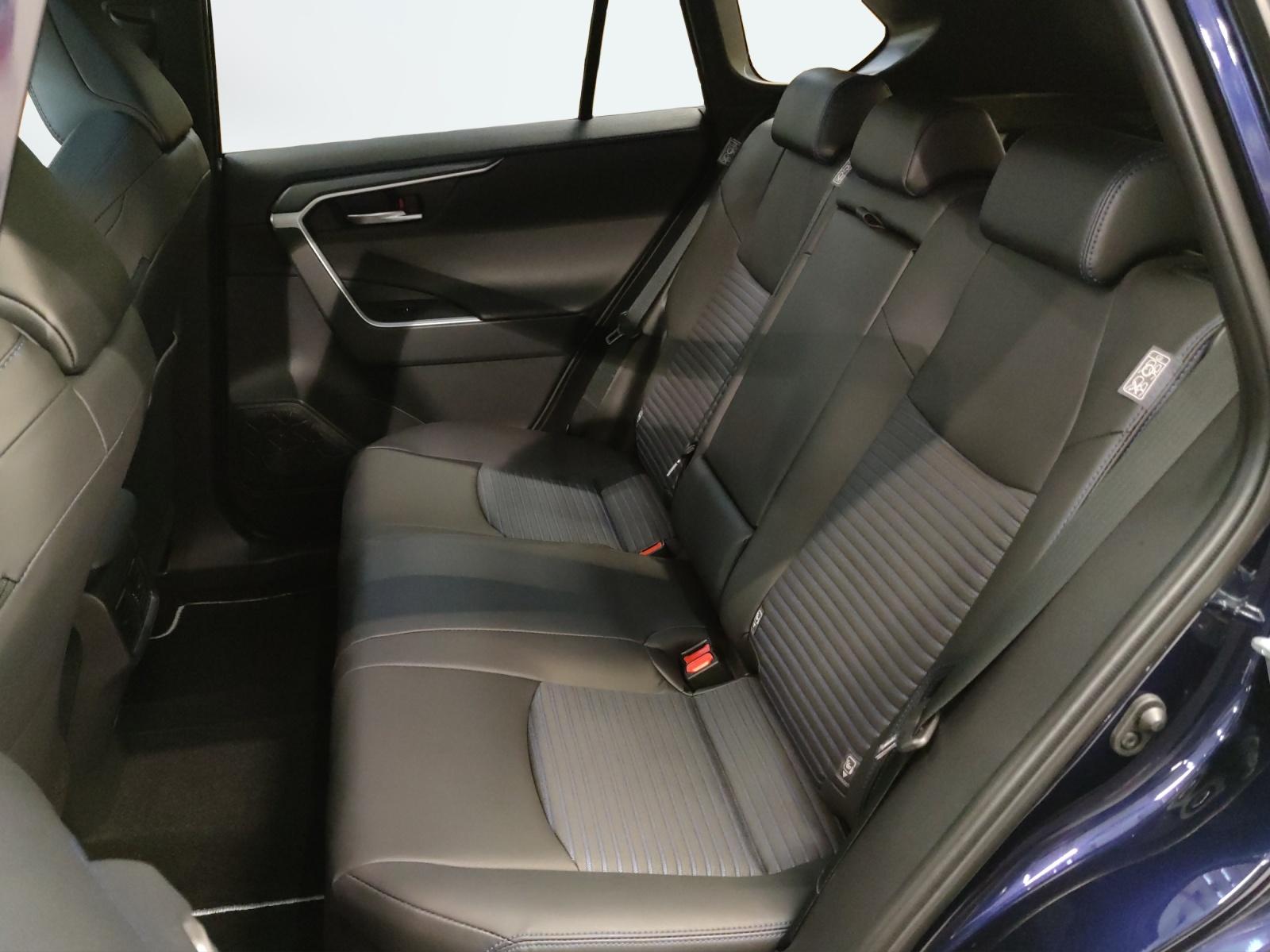 TOYOTA RAV4 2.5 HEV Style-image-17