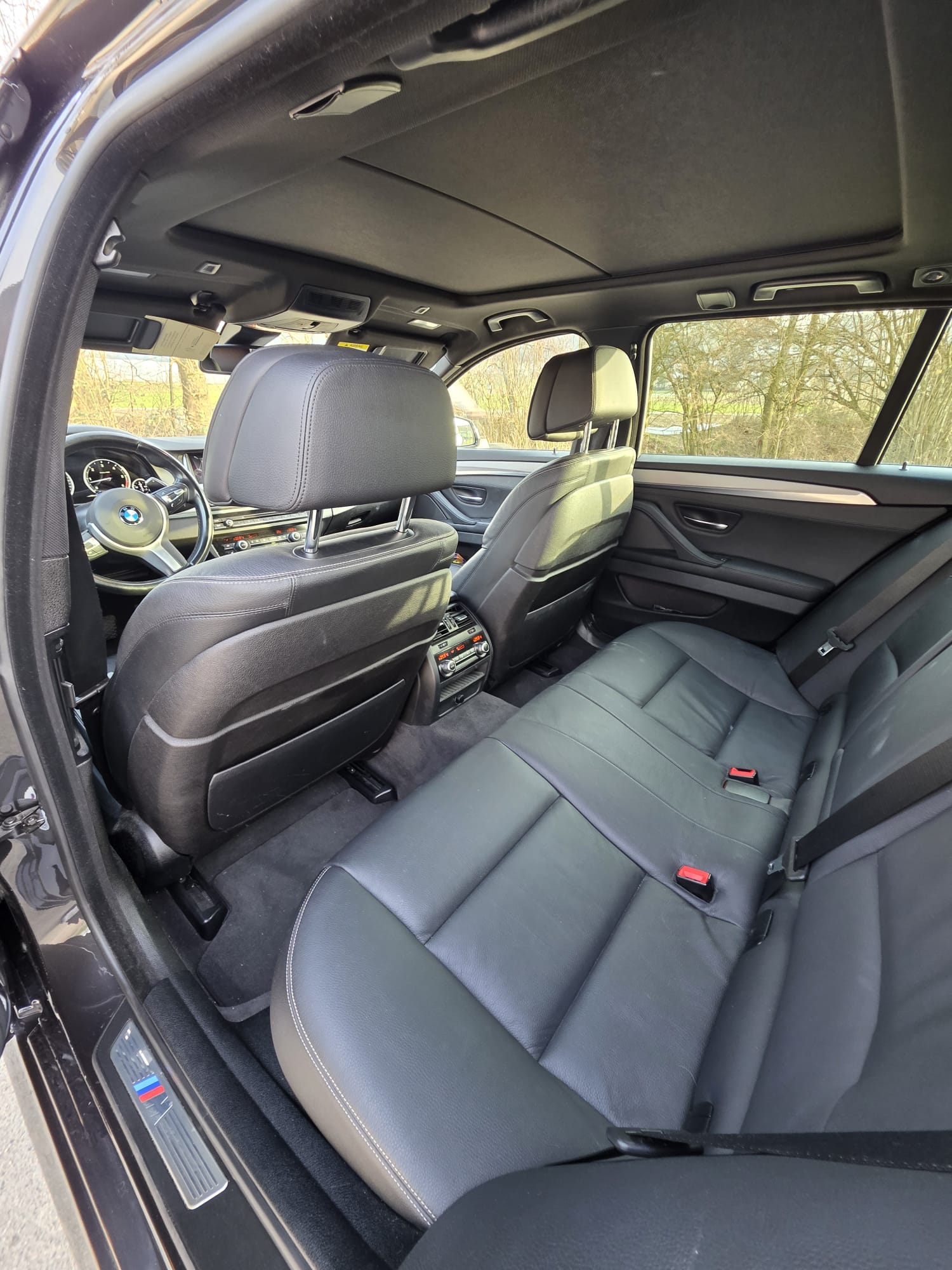 BMW M550d Touring xDrive Steptronic-image-3