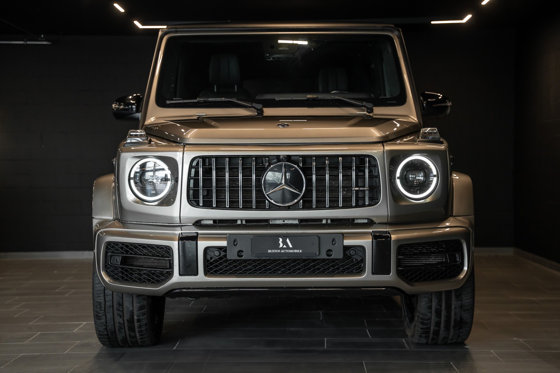MERCEDES-BENZ Stronger than Time / Burmester 9D / Sitzkühlung / 360 Kamera / Massage Sitze / Vollausstattung / G63 Look / Speziallackierung-image-1