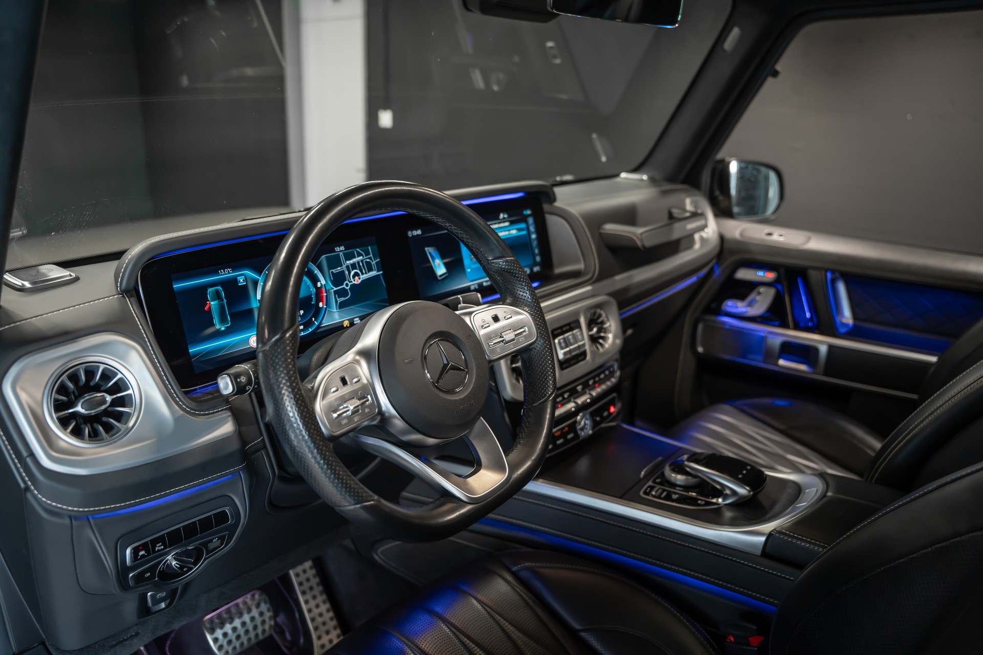 MERCEDES-BENZ Stronger than Time / Burmester 9D / Sitzkühlung / 360 Kamera / Massage Sitze / Vollausstattung / G63 Look / Speziallackierung-image-7