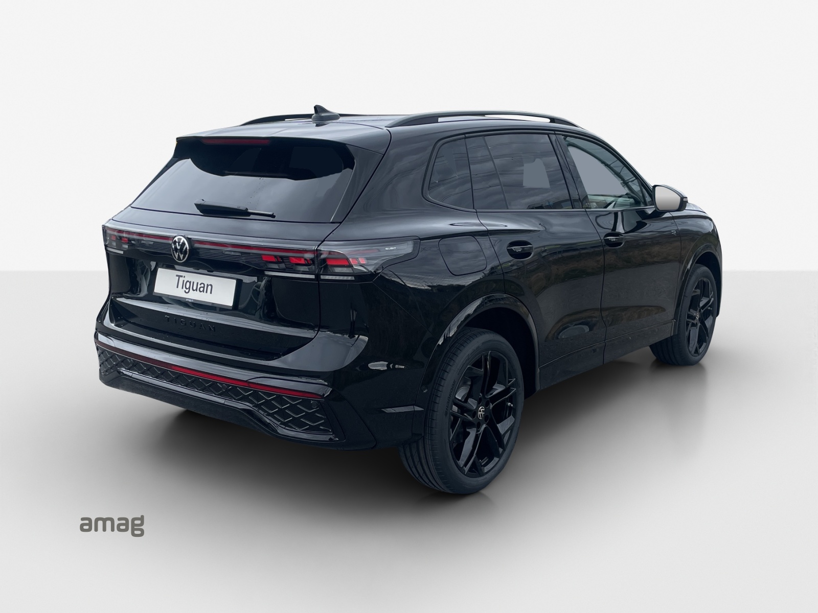 VW Tiguan 2.0 TDI SCR R-Line 4Motion DSG-image-4