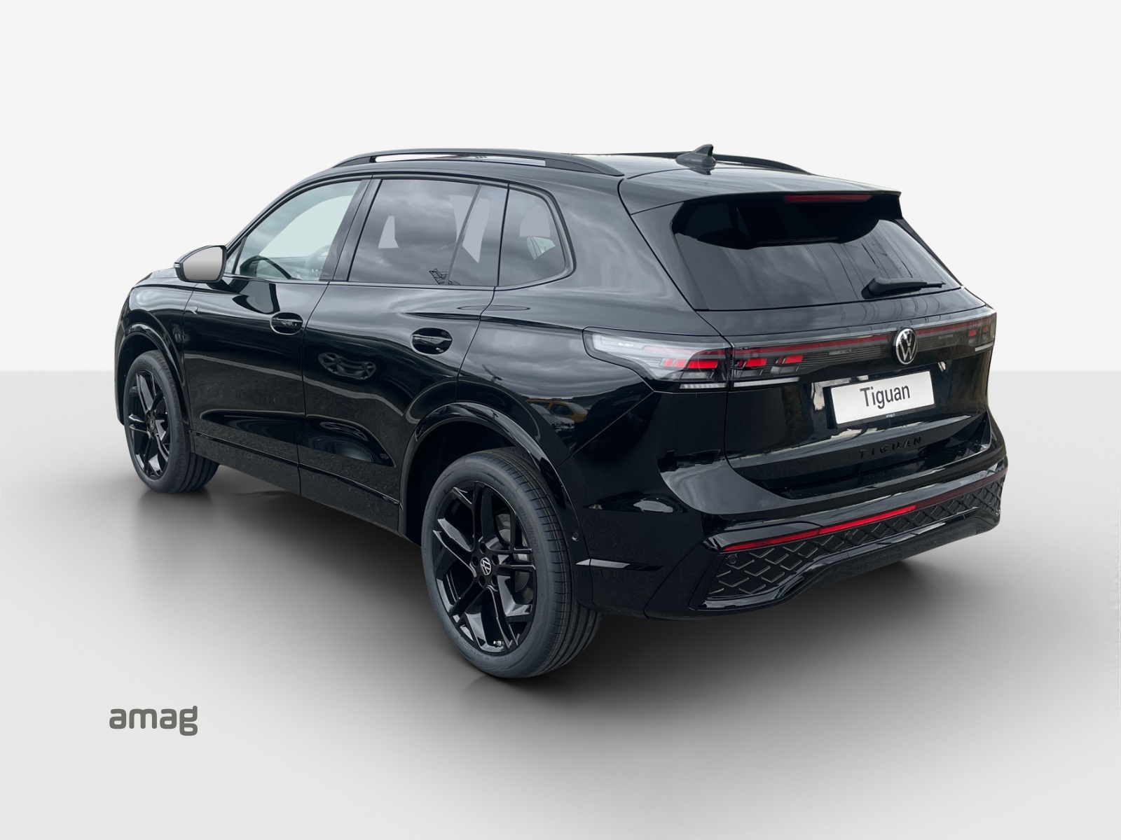 VW Tiguan 2.0 TDI SCR R-Line 4Motion DSG-image-2