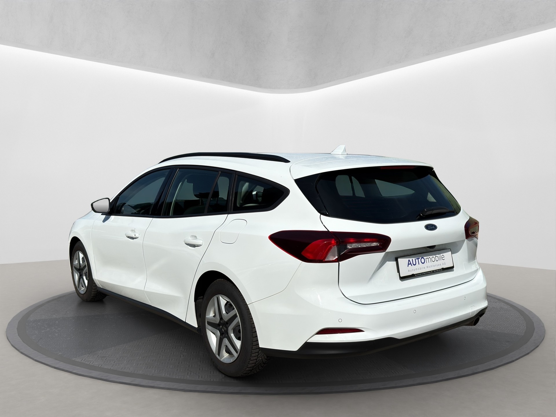 FORD Focus 1.5 TDCi Cool Connect Automatic-image-6