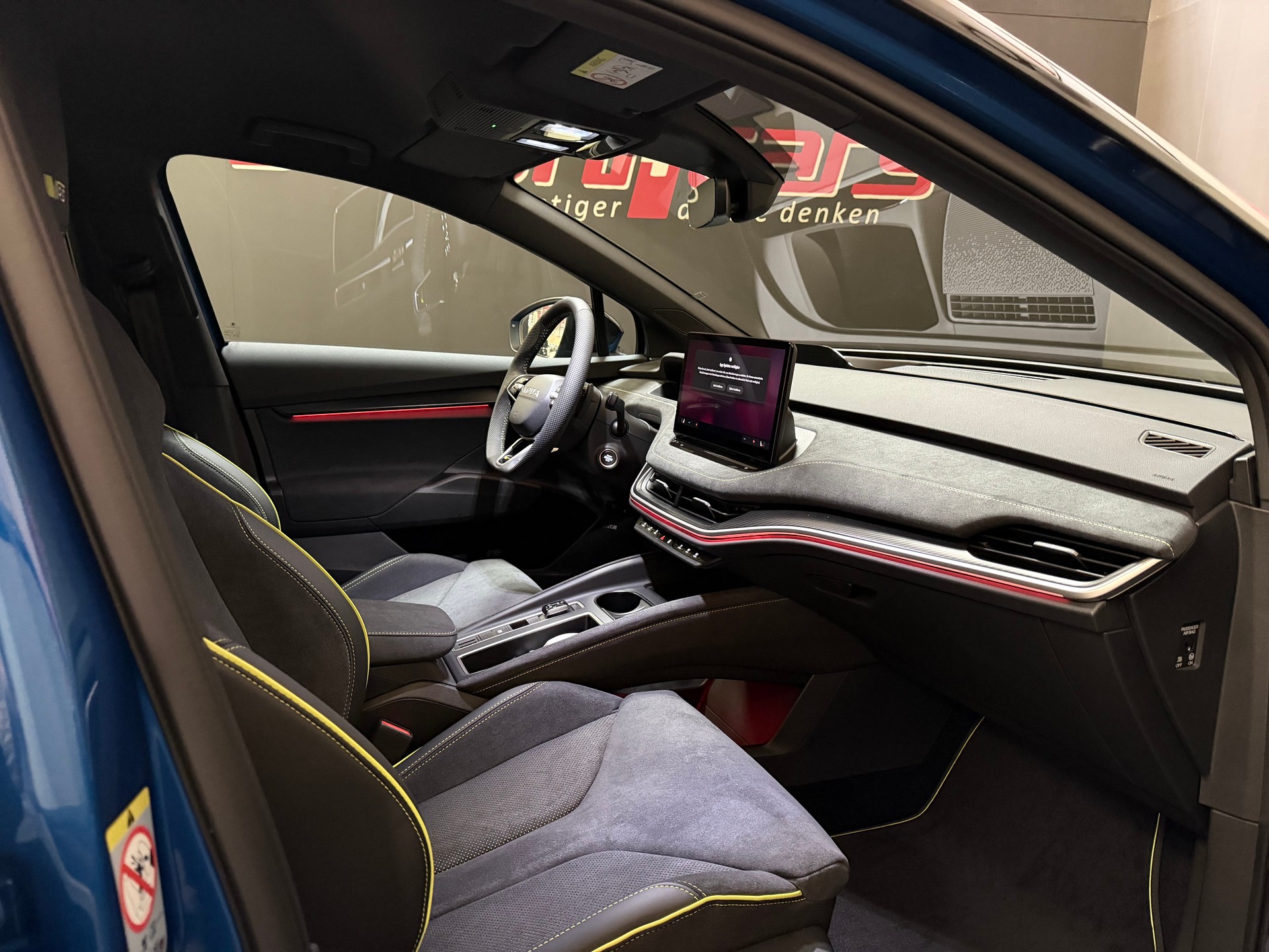 SKODA Elroq 85 RS 4x4 MAXX-image-16