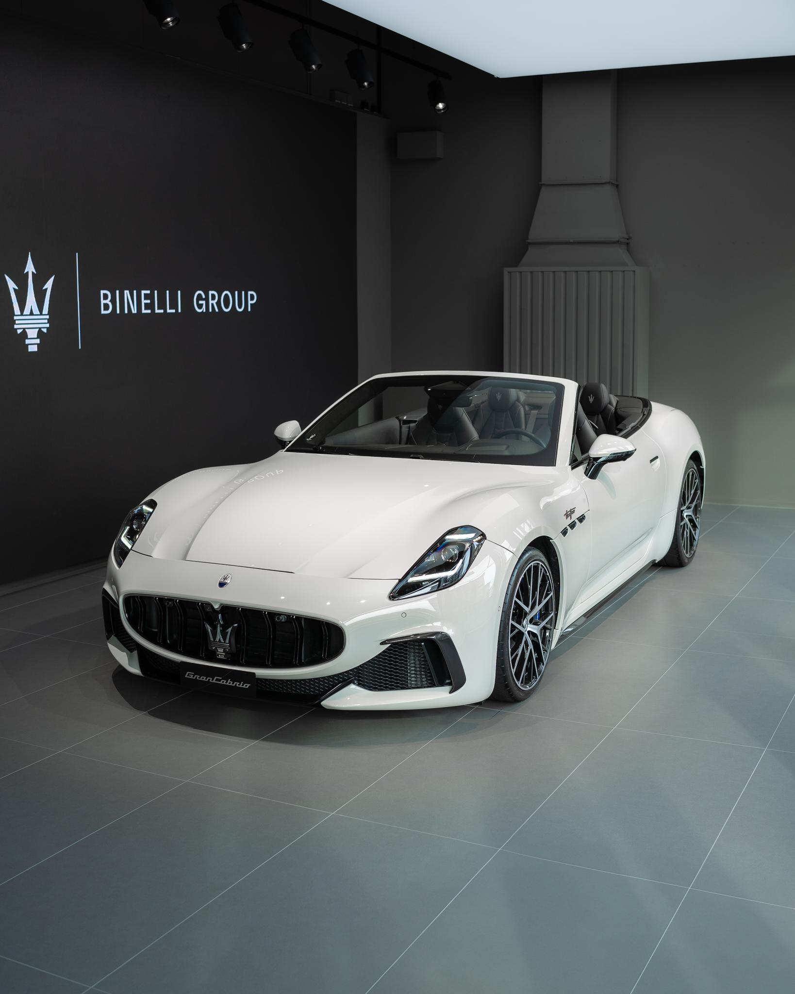 MASERATI GranCabrio 3.0 V6 Trofeo - FUORISERIE-image-0