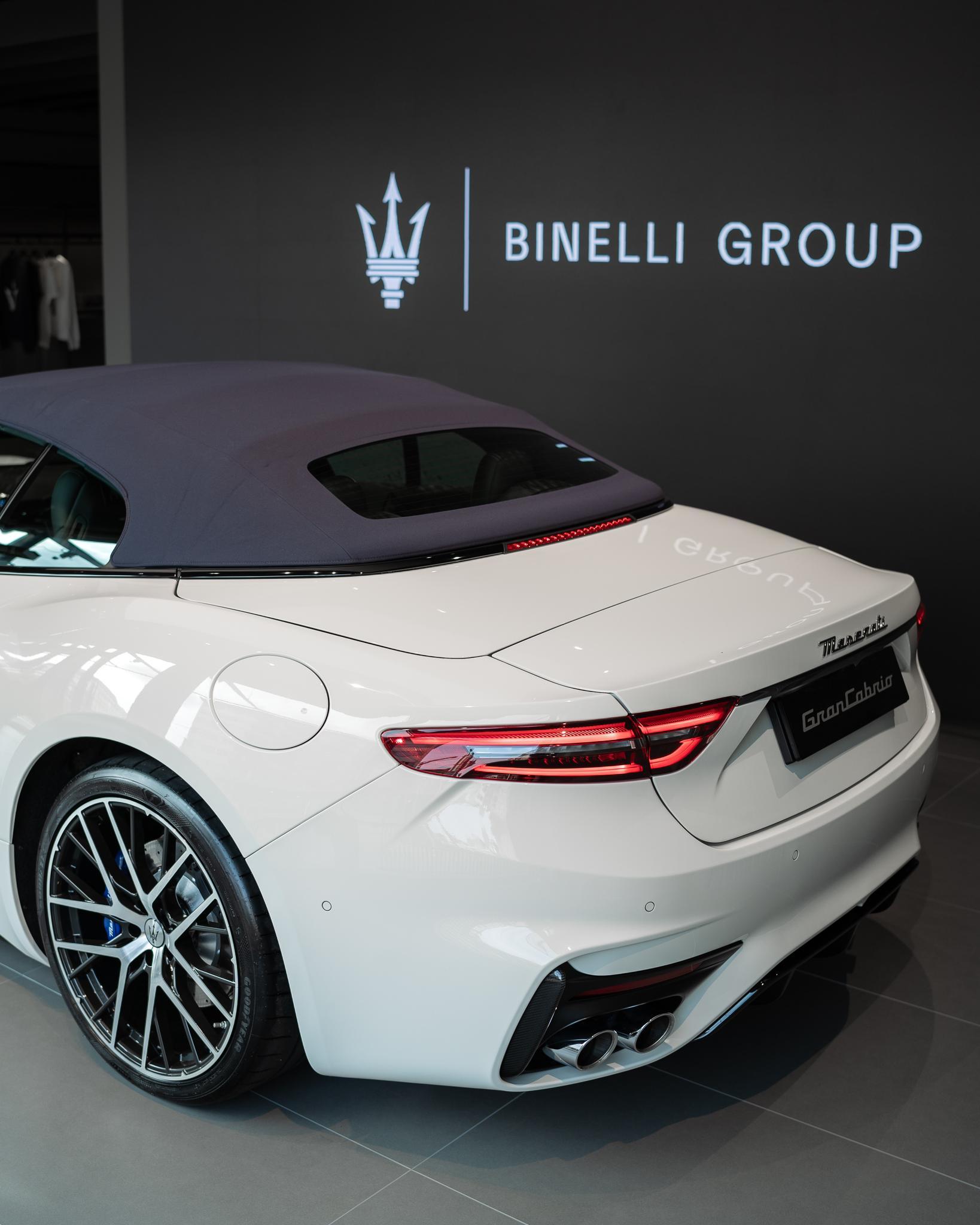 MASERATI GranCabrio 3.0 V6 Trofeo - FUORISERIE-image-4