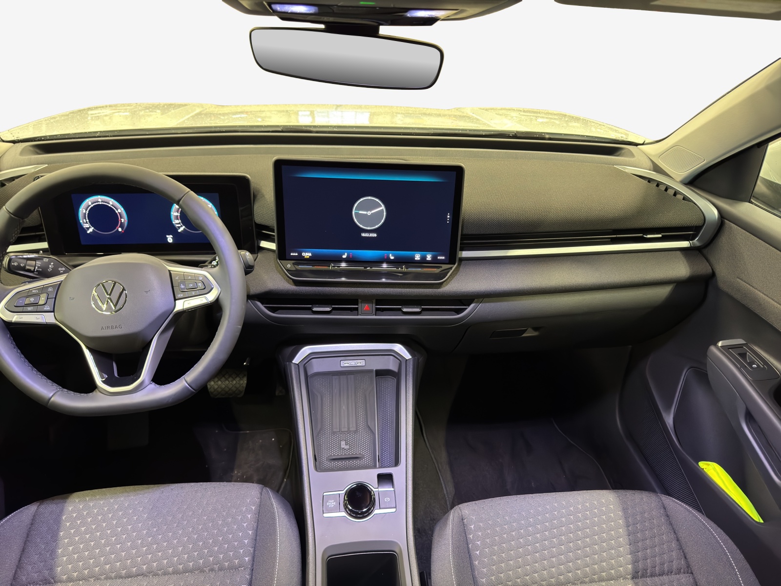 VW T-Roc 1.5 eTSI mHEV Life DSG-image-8