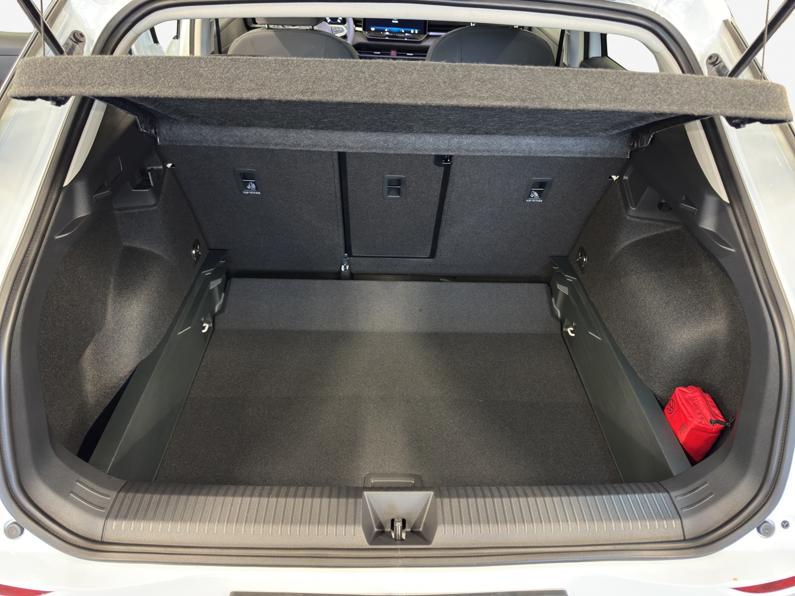 VW T-Roc 1.5 eTSI mHEV Life DSG-image-12