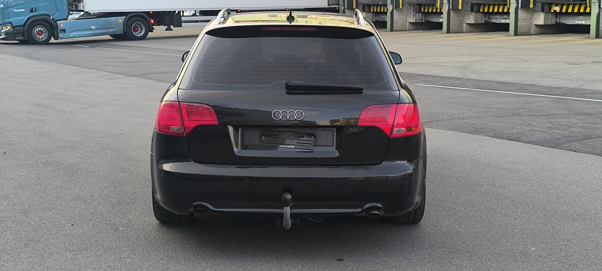 AUDI A4 Avant 3.0 V6 TDI S-Line quattro S-tronic-image-4