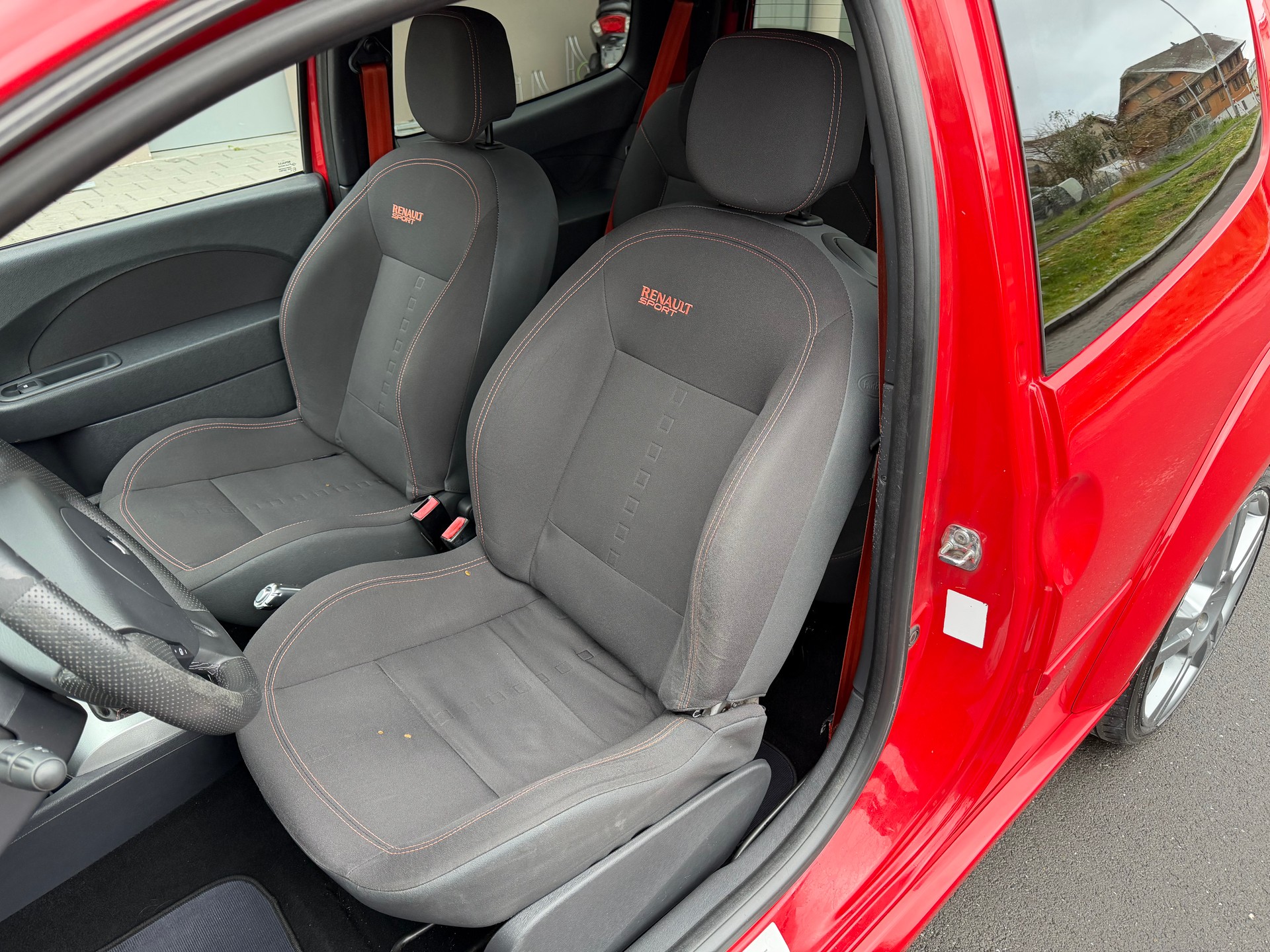 RENAULT Twingo 1.6 16V RS (Sport)-image-11