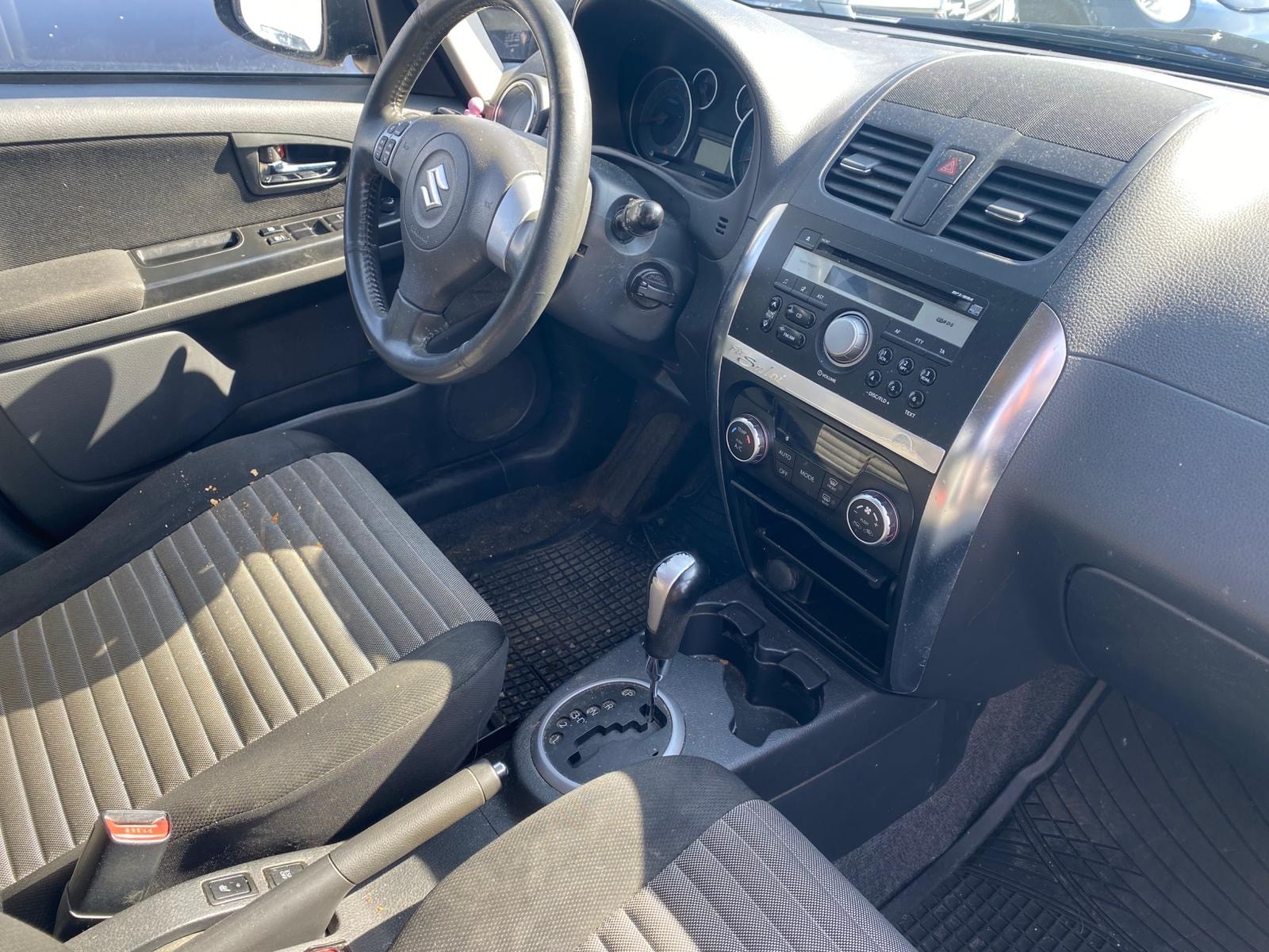 SUZUKI SX4 1.6 16V GL Top 4WD Automatic-image-9