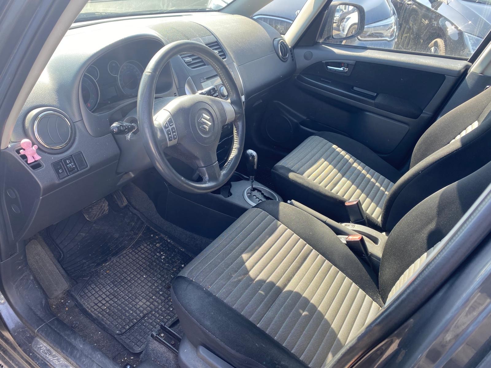 SUZUKI SX4 1.6 16V GL Top 4WD Automatic-image-7
