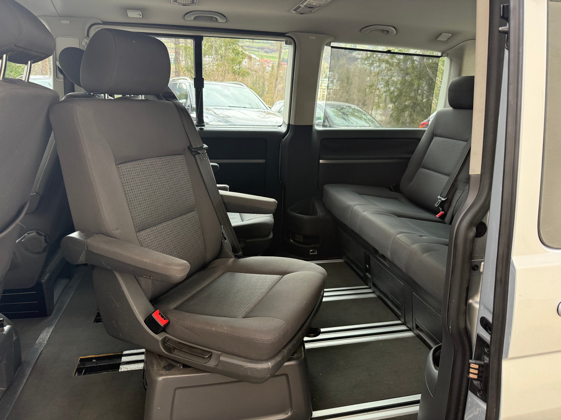 VW T5 Multivan Comfortline 2.5 TDI 4M-image-10