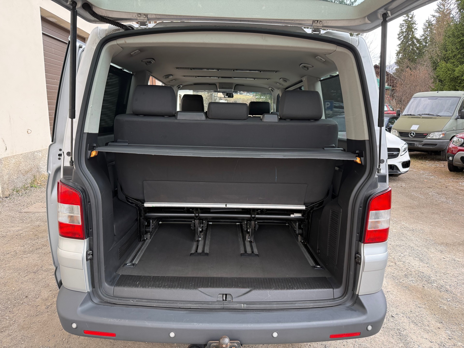 VW T5 Multivan Comfortline 2.5 TDI 4M-image-13