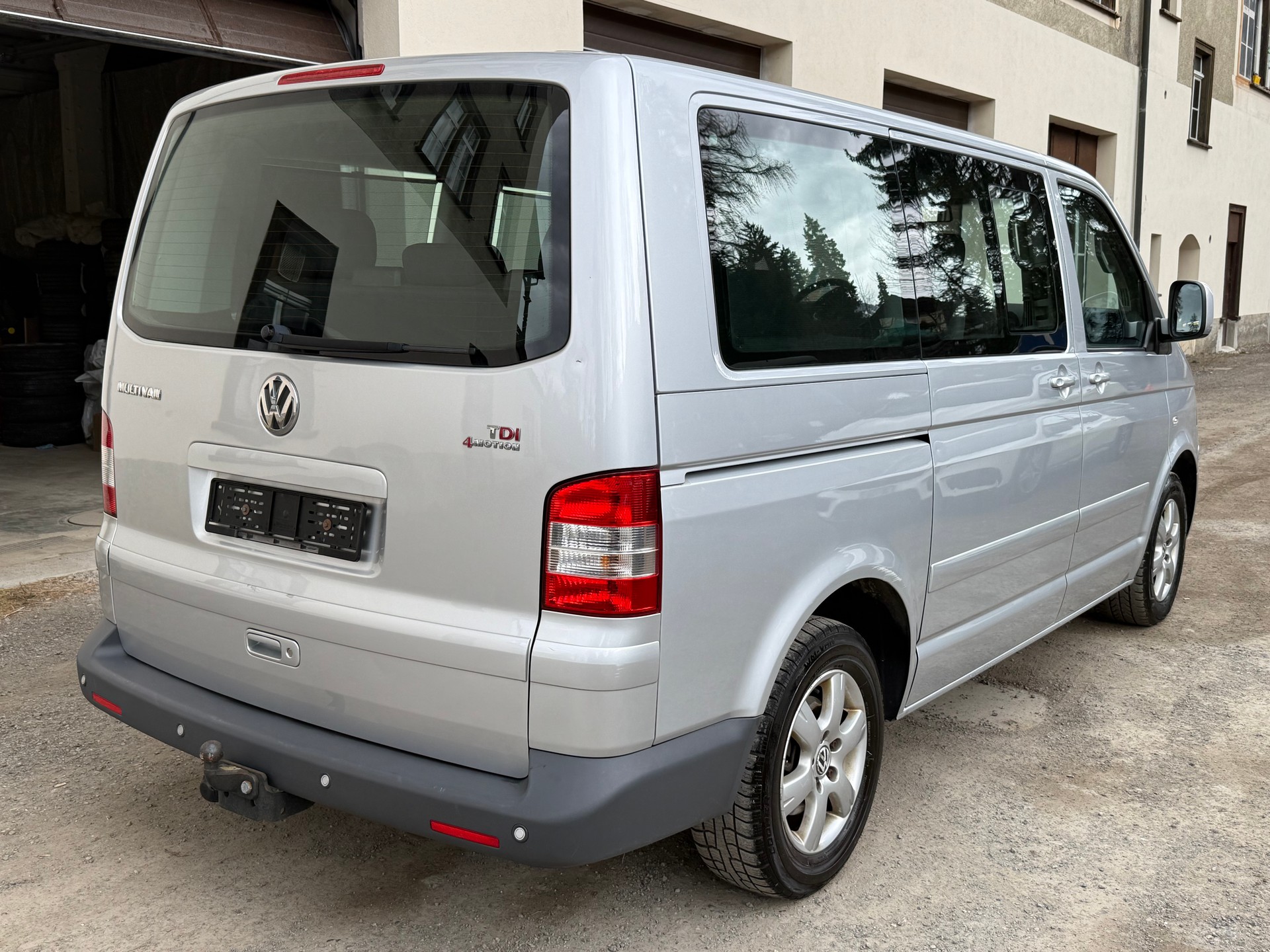VW T5 Multivan Comfortline 2.5 TDI 4M-image-4
