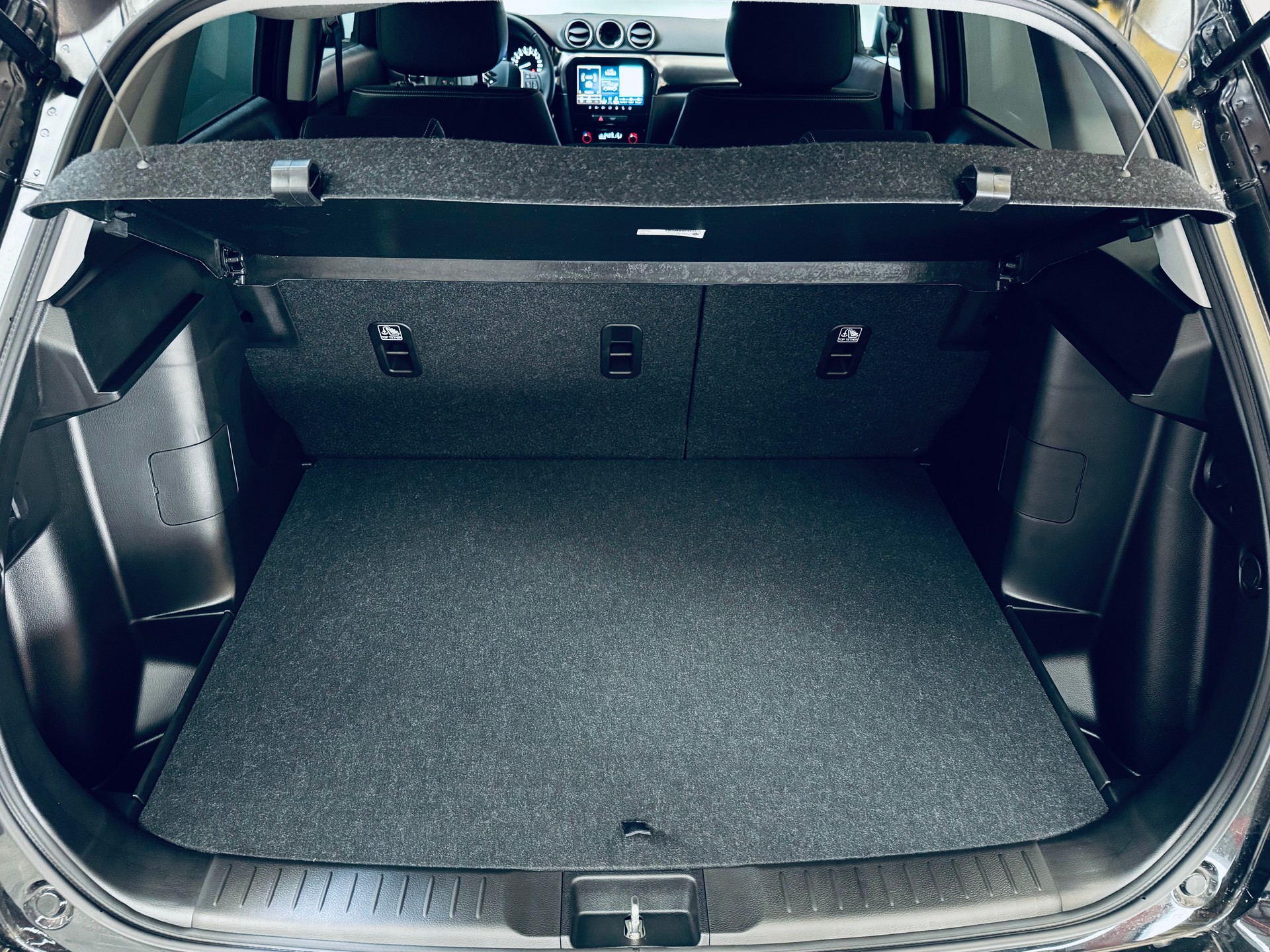 SUZUKI Vitara 1.4 Boosterjet Compact Top 4x4 Hybrid Automatic-image-10
