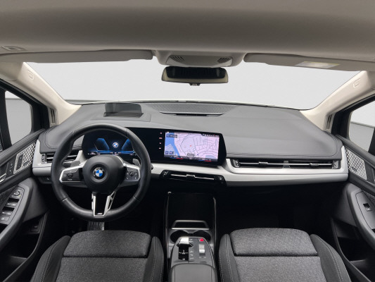 BMW 218d Active Tourer DKG-image-9