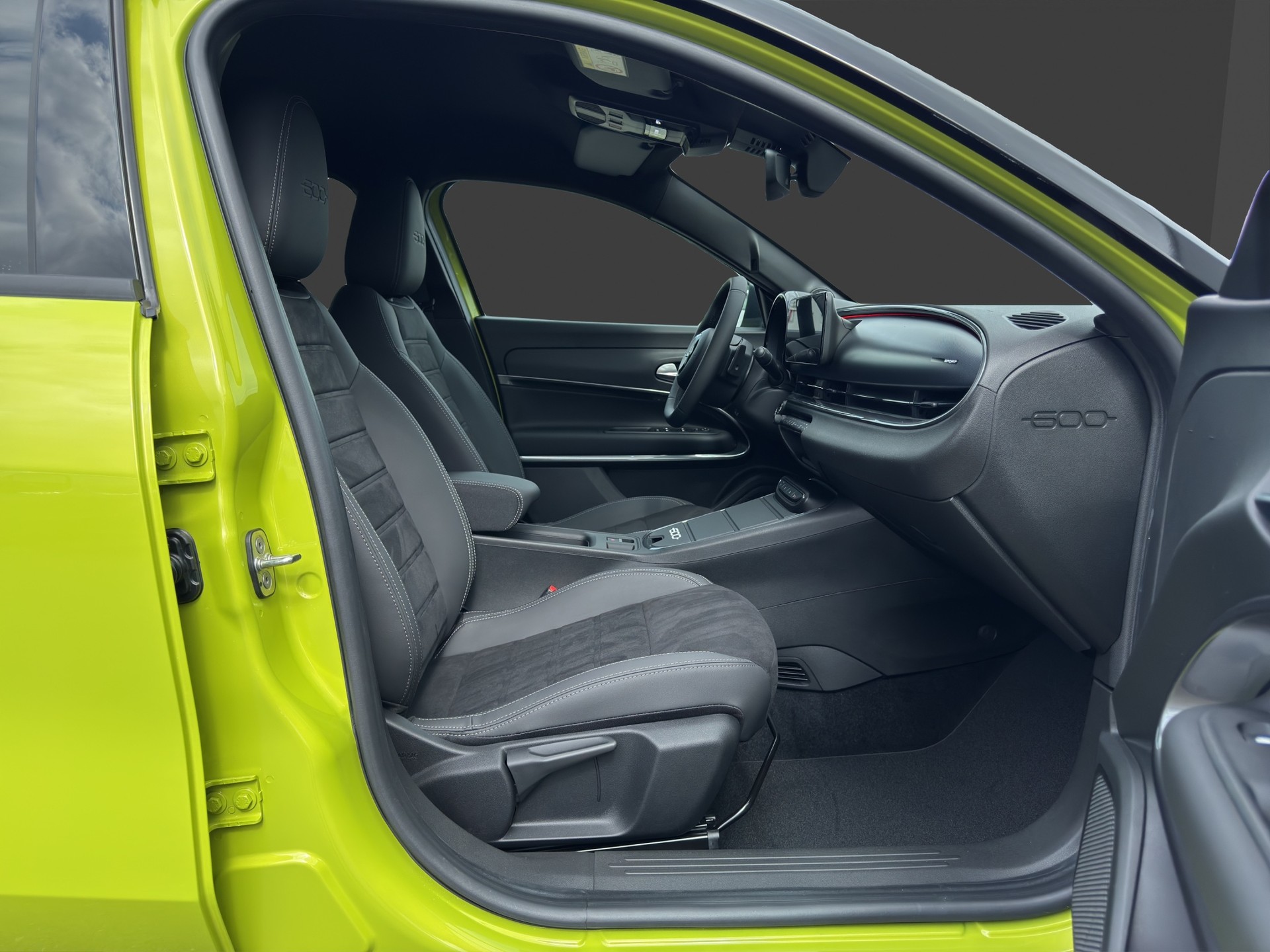 FIAT 600h MildHybrid Sport-image-16
