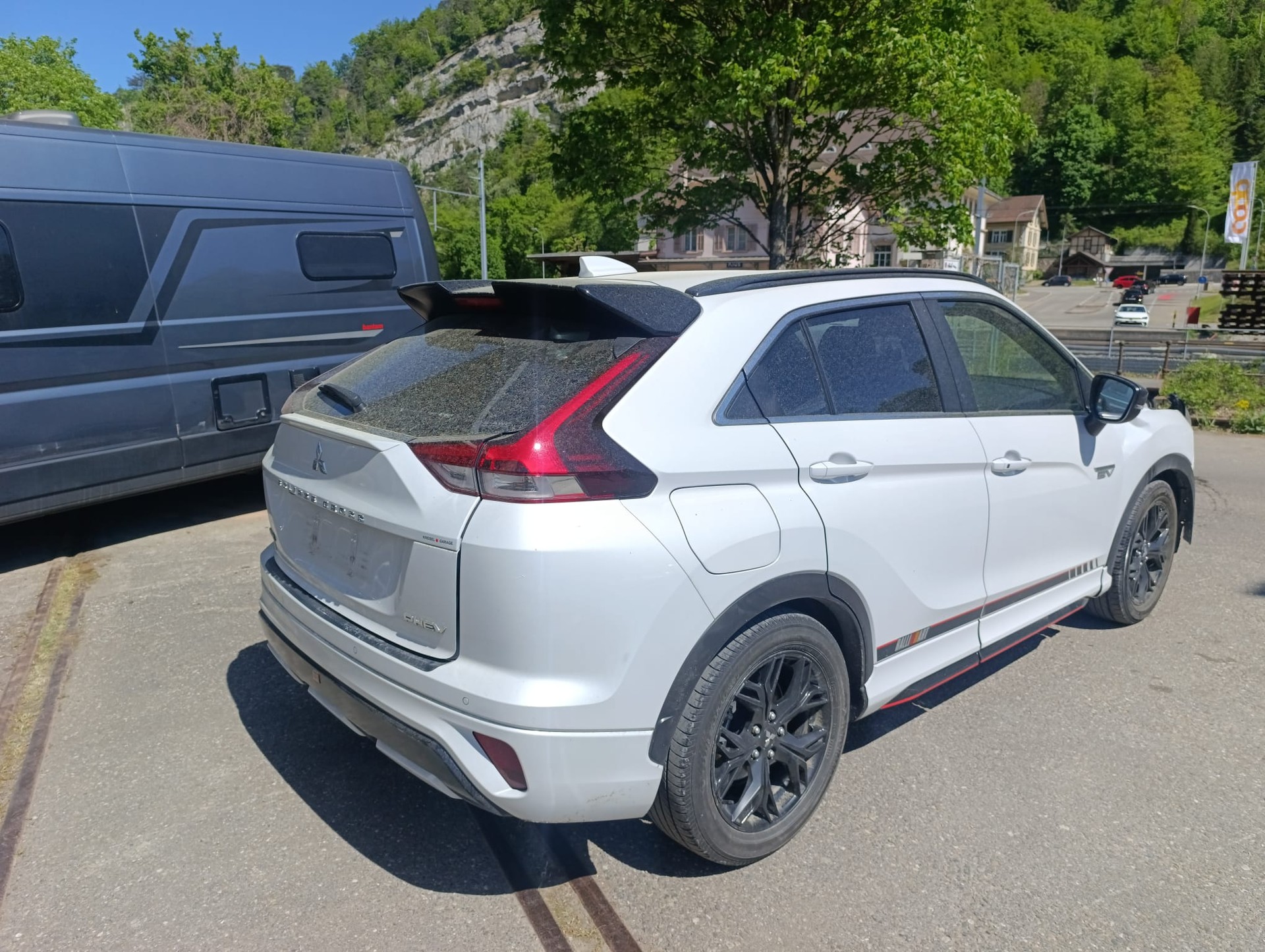 MITSUBISHI Eclipse Cross 2.4 PHEV Ralliart 4WD-image-3