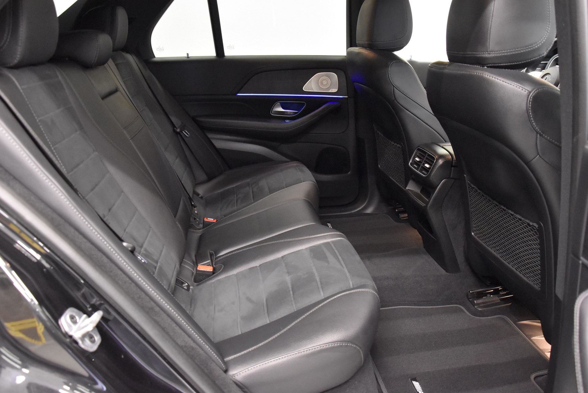 MERCEDES-BENZ GLE 300 d 4Matic AMG Line 9G-Tronic-image-9