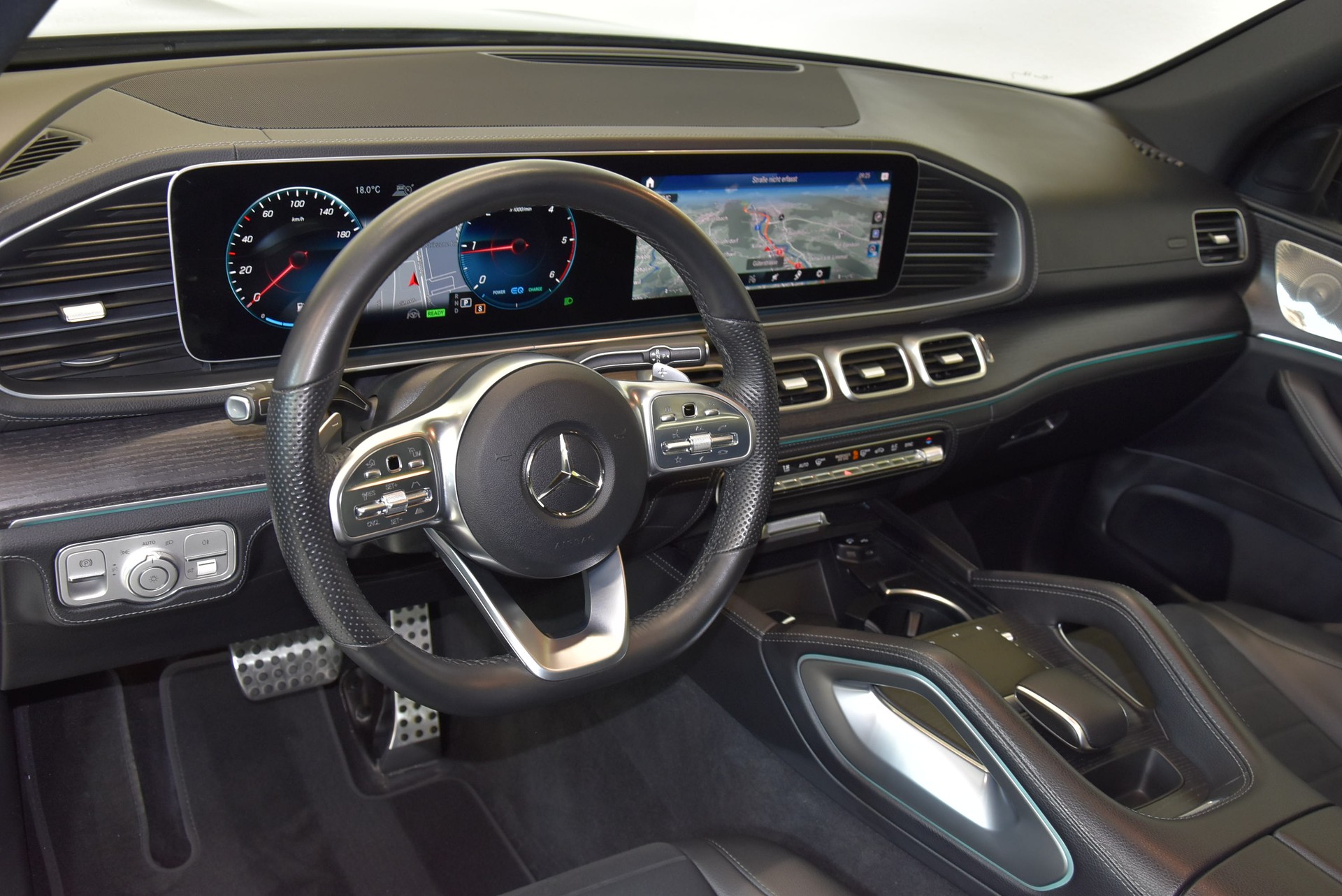 MERCEDES-BENZ GLE 300 d 4Matic AMG Line 9G-Tronic-image-5