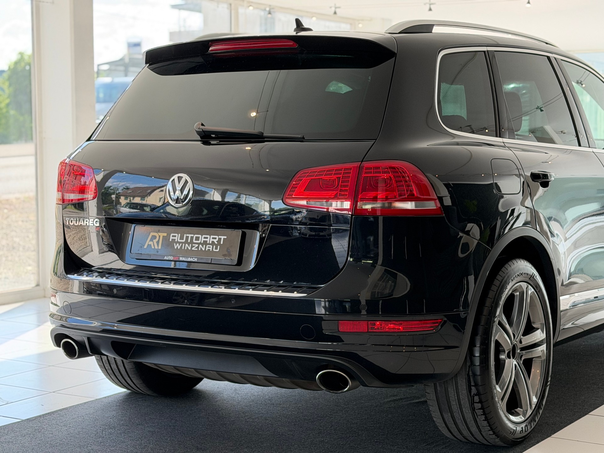 VW Touareg 4.2 TDI R ABT Black Pearl Edition Tiptronic-image-6