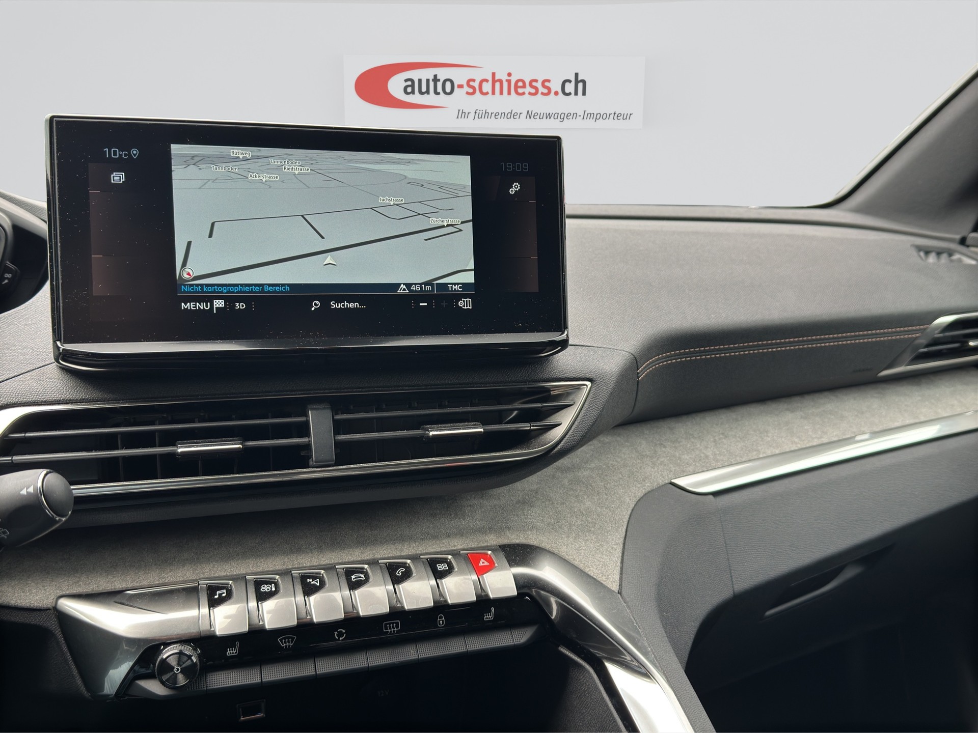 PEUGEOT 5008 1.2 Pure Tech GT 7Pl. EAT8-image-12