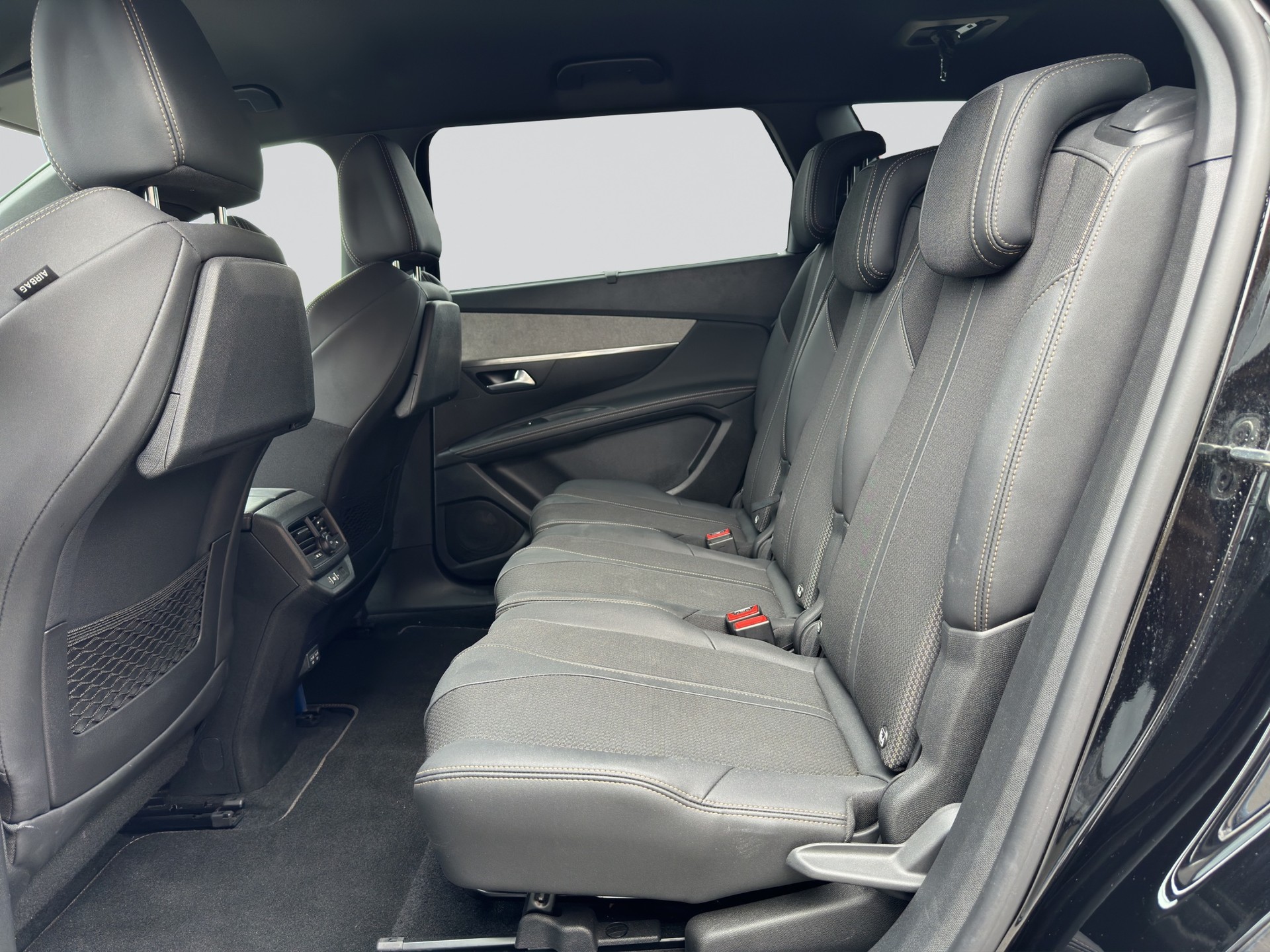 PEUGEOT 5008 1.2 Pure Tech GT 7Pl. EAT8-image-7