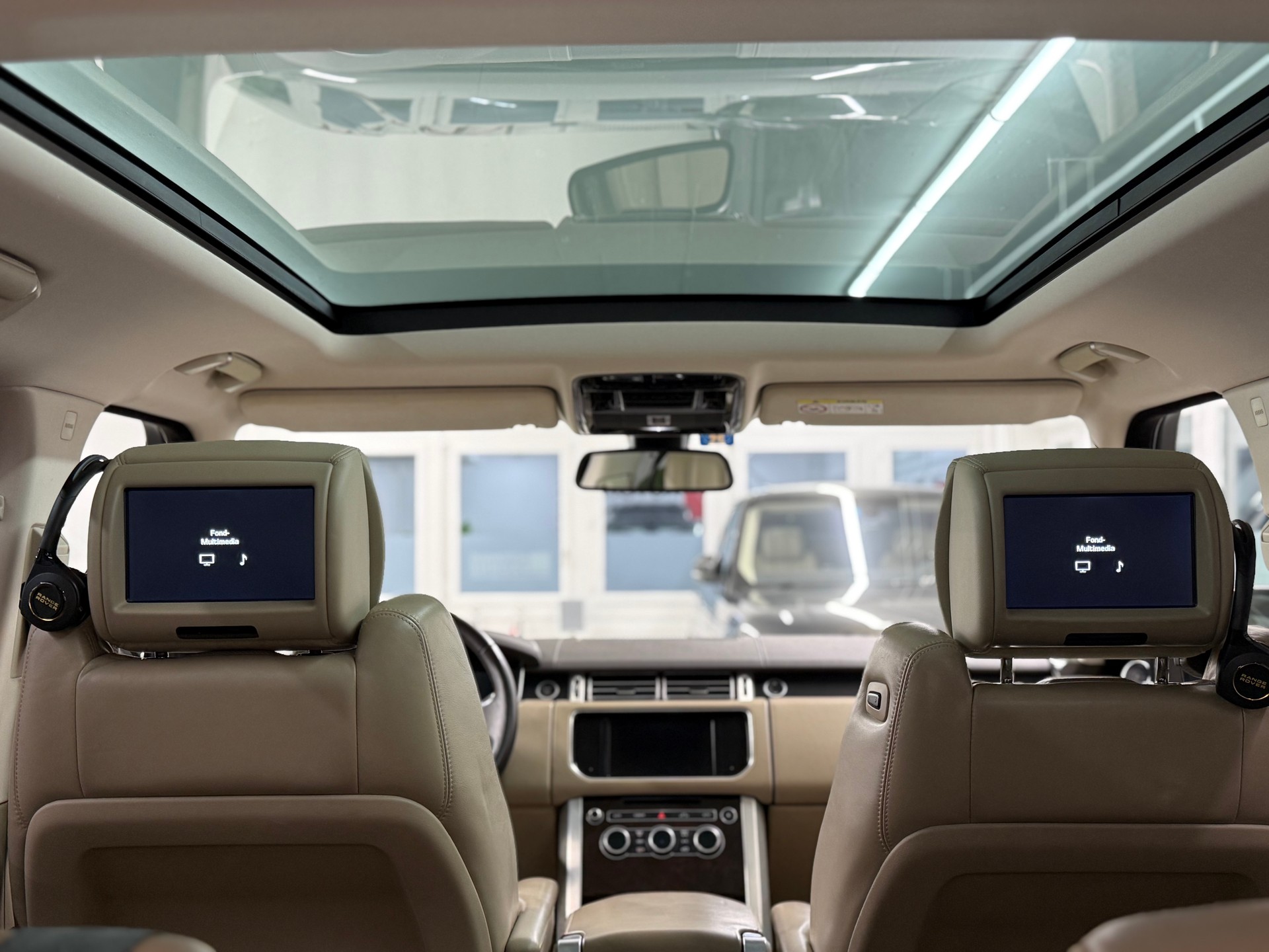 LAND ROVER Range Rover 3.0 TDV6 Vogue SVO Optik-image-15